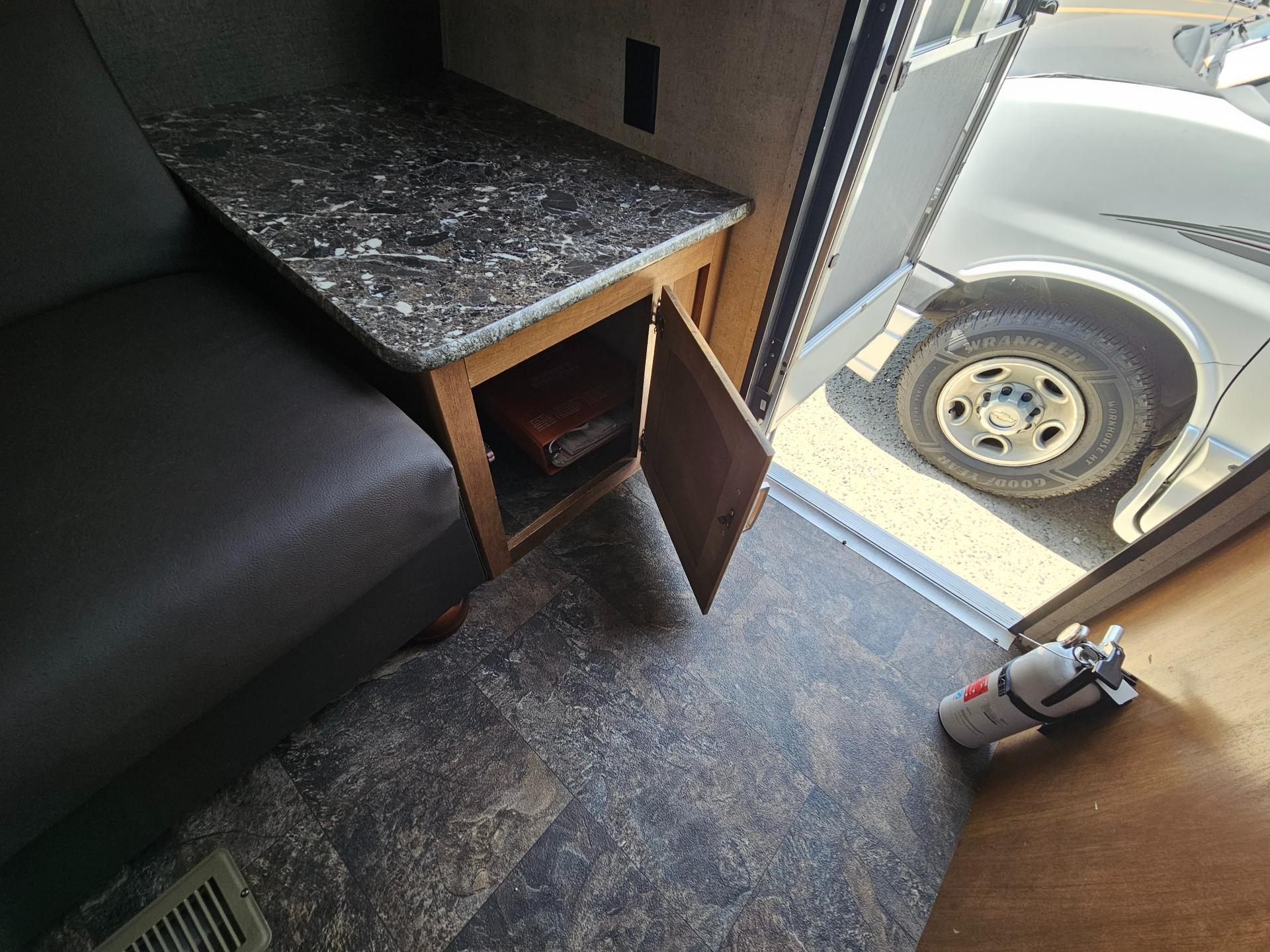 2014 Keystone RV 2014 Keystone RV Springdale - thumbnail 31
