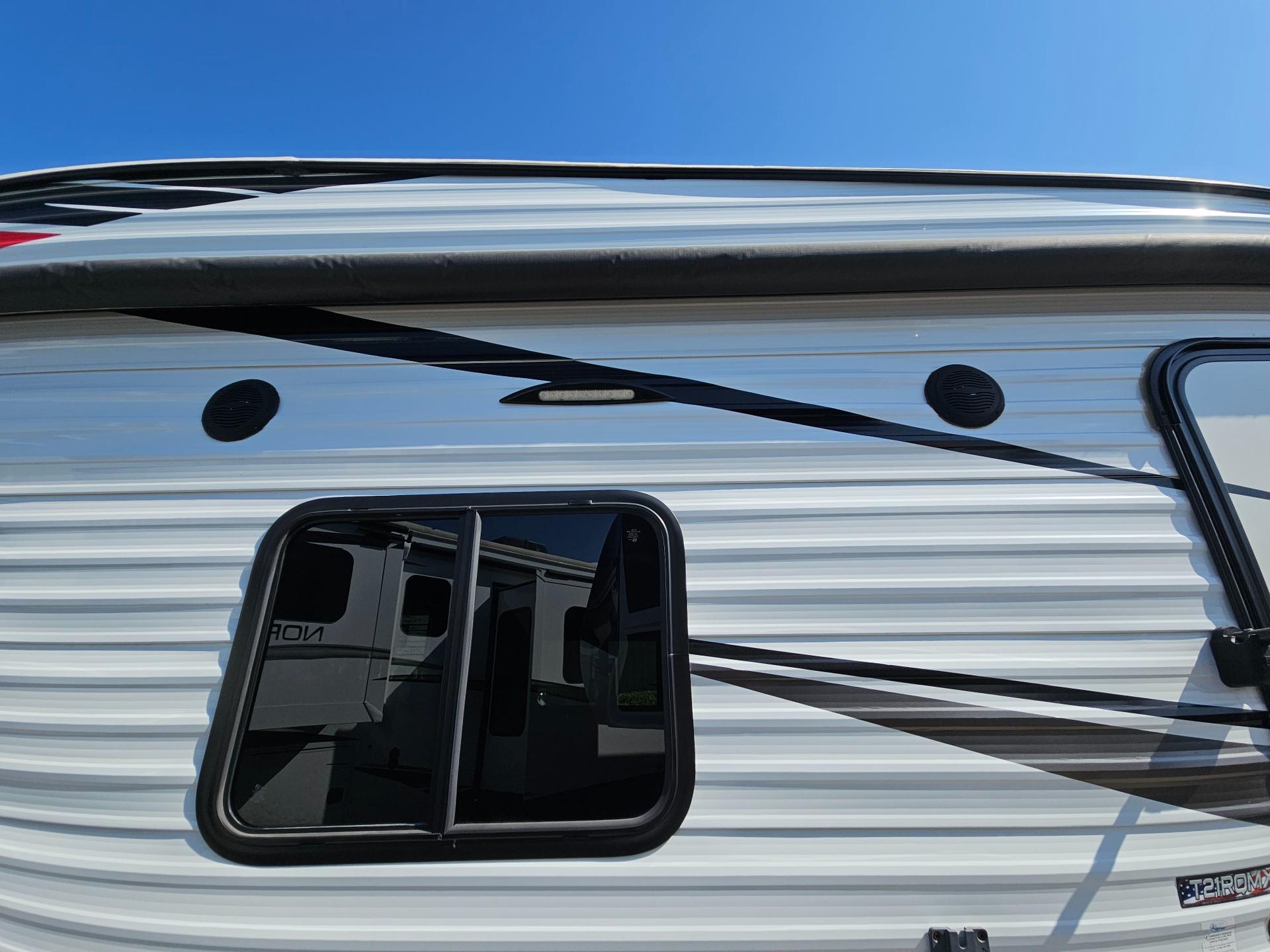 2021 Forest River RV 2021 Forest River RV Shockwave - thumbnail 27