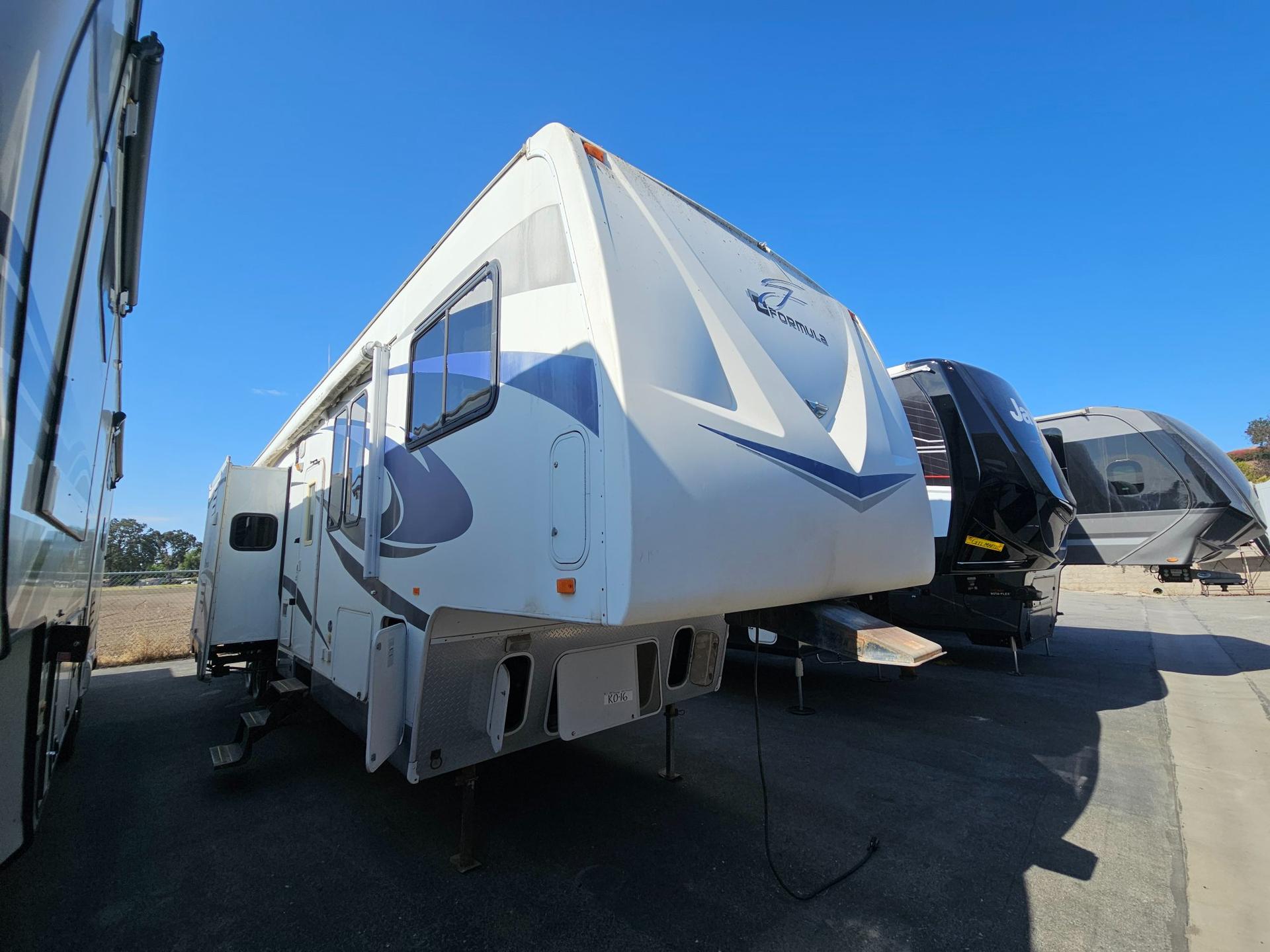 2009 Fleetwood Formula 395SA3G