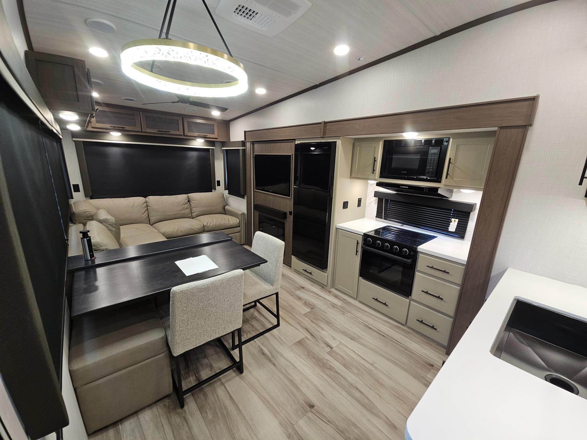 2027 Keystone RV 2027 Keystone RV Cougar Half-Ton - thumbnail 6