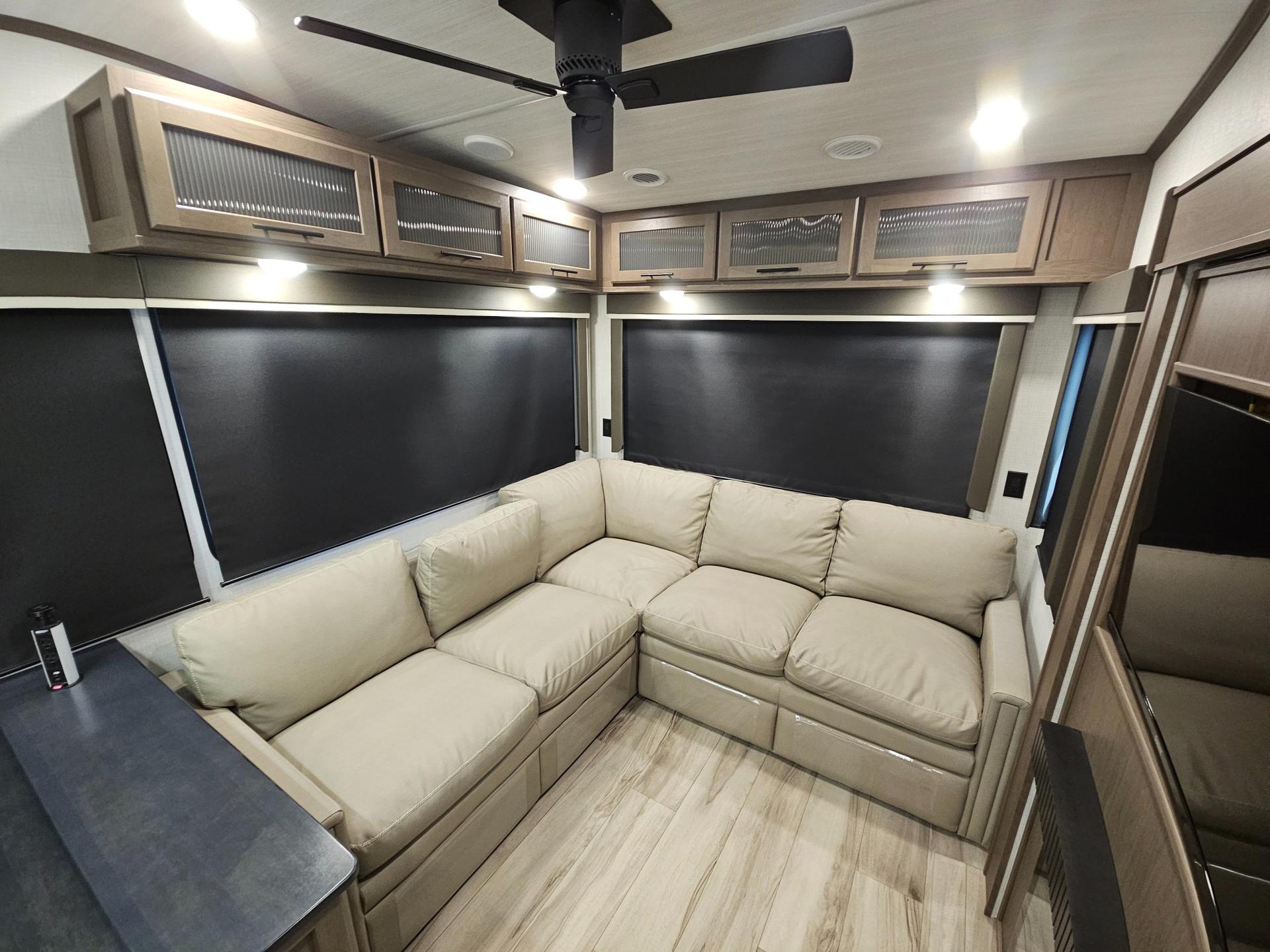 2027 Keystone RV 2027 Keystone RV Cougar Half-Ton - thumbnail 9