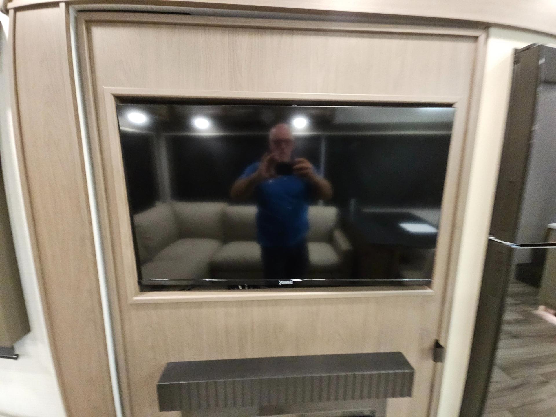2027 Keystone RV 2027 Keystone RV Cougar Half-Ton - thumbnail 17