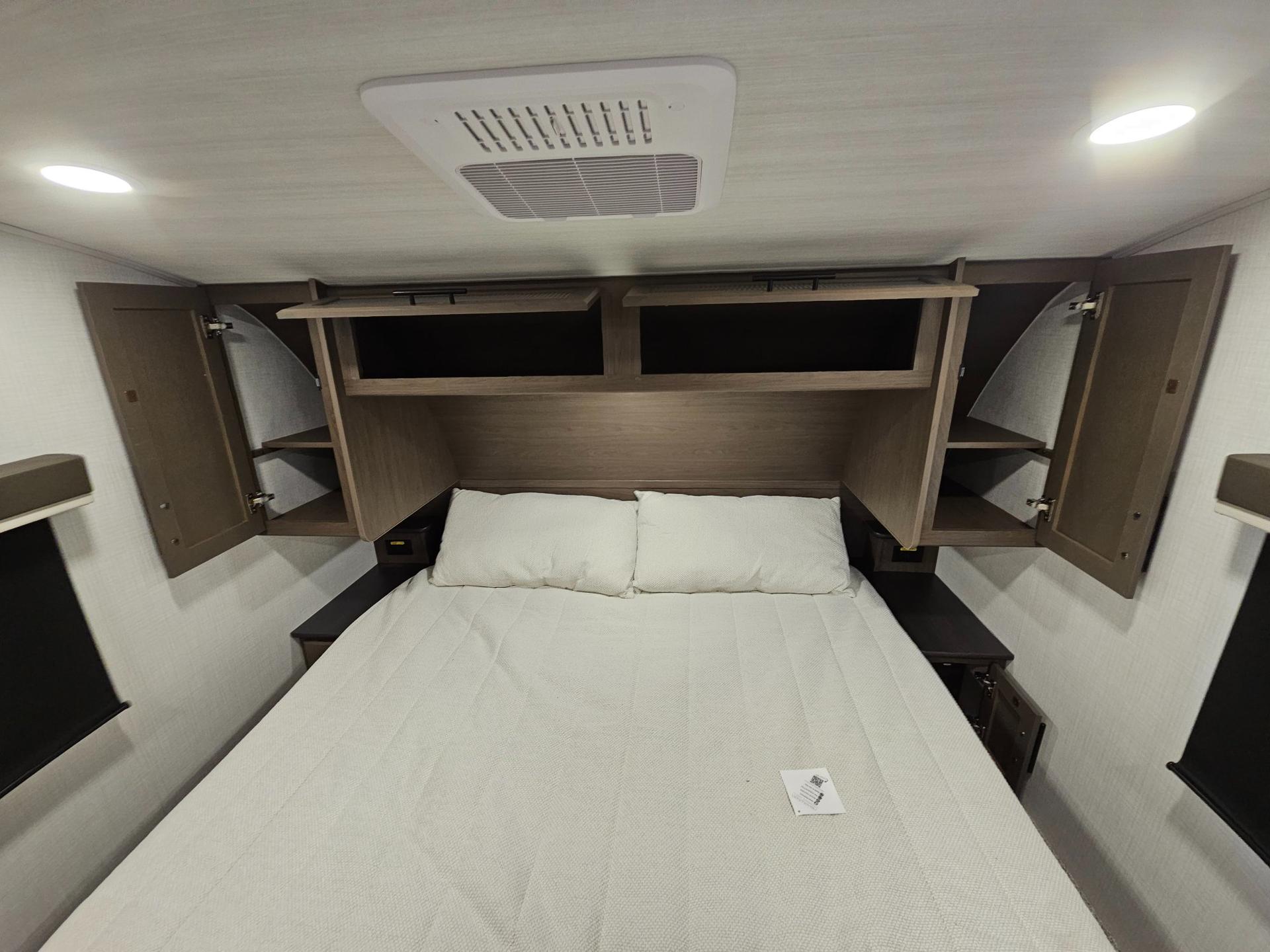 2027 Keystone RV 2027 Keystone RV Cougar Half-Ton - thumbnail 42