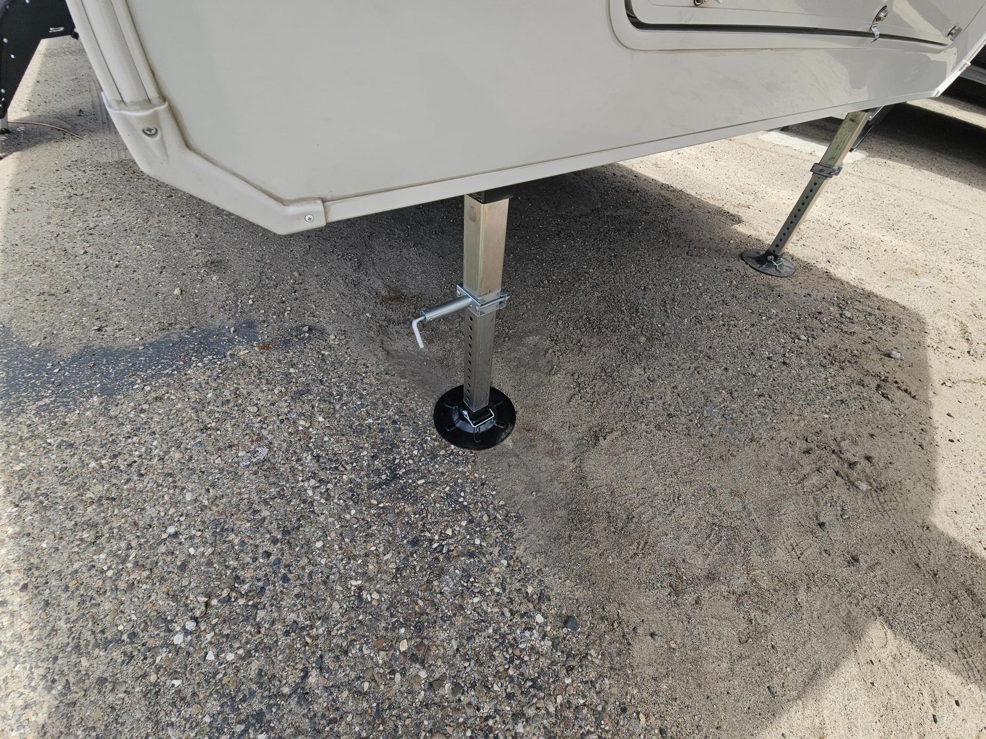 2027 Keystone RV 2027 Keystone RV Cougar Half-Ton - thumbnail 48