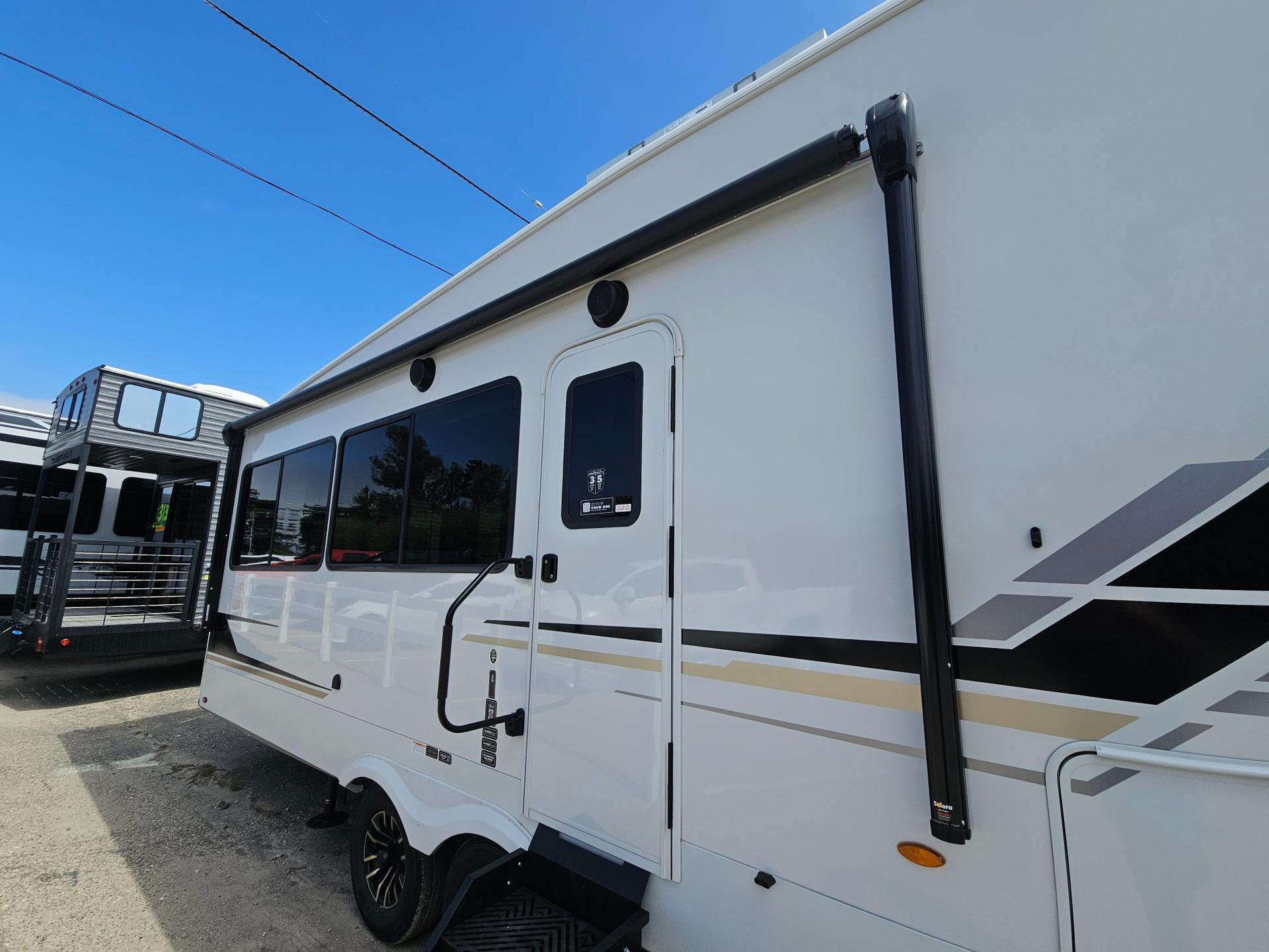2027 Keystone RV 2027 Keystone RV Cougar Half-Ton - thumbnail 50