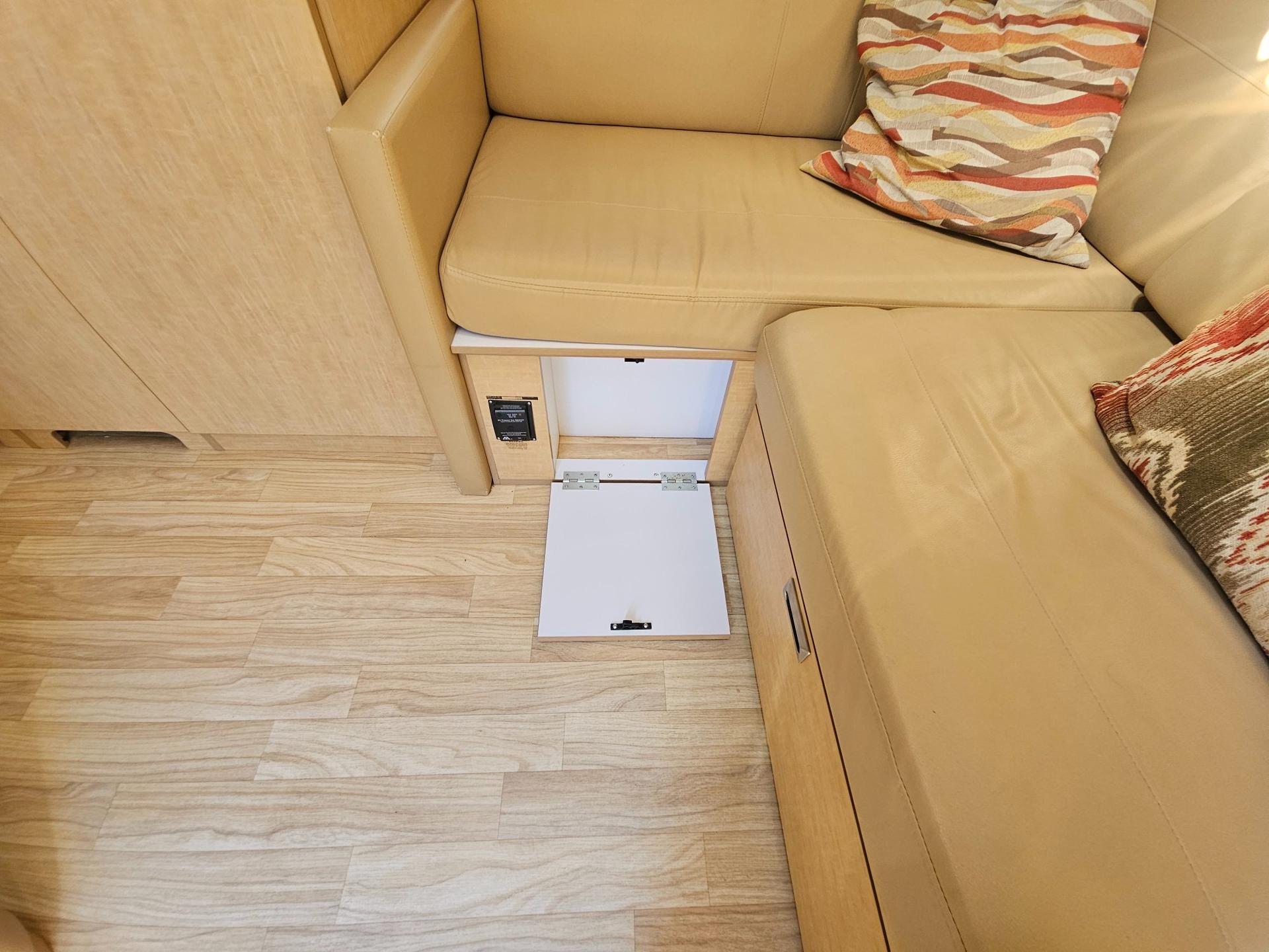 2016 Airstream 2016 Airstream Flying Cloud - thumbnail 12