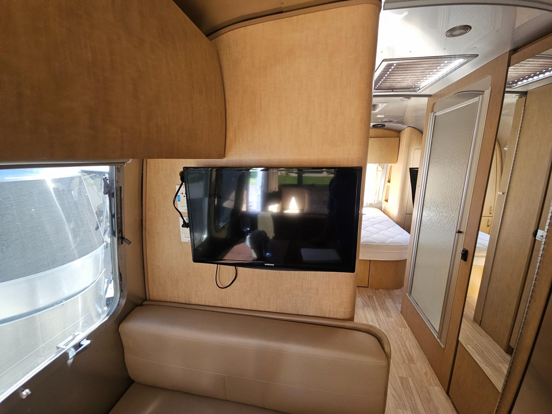 2016 Airstream 2016 Airstream Flying Cloud - thumbnail 20
