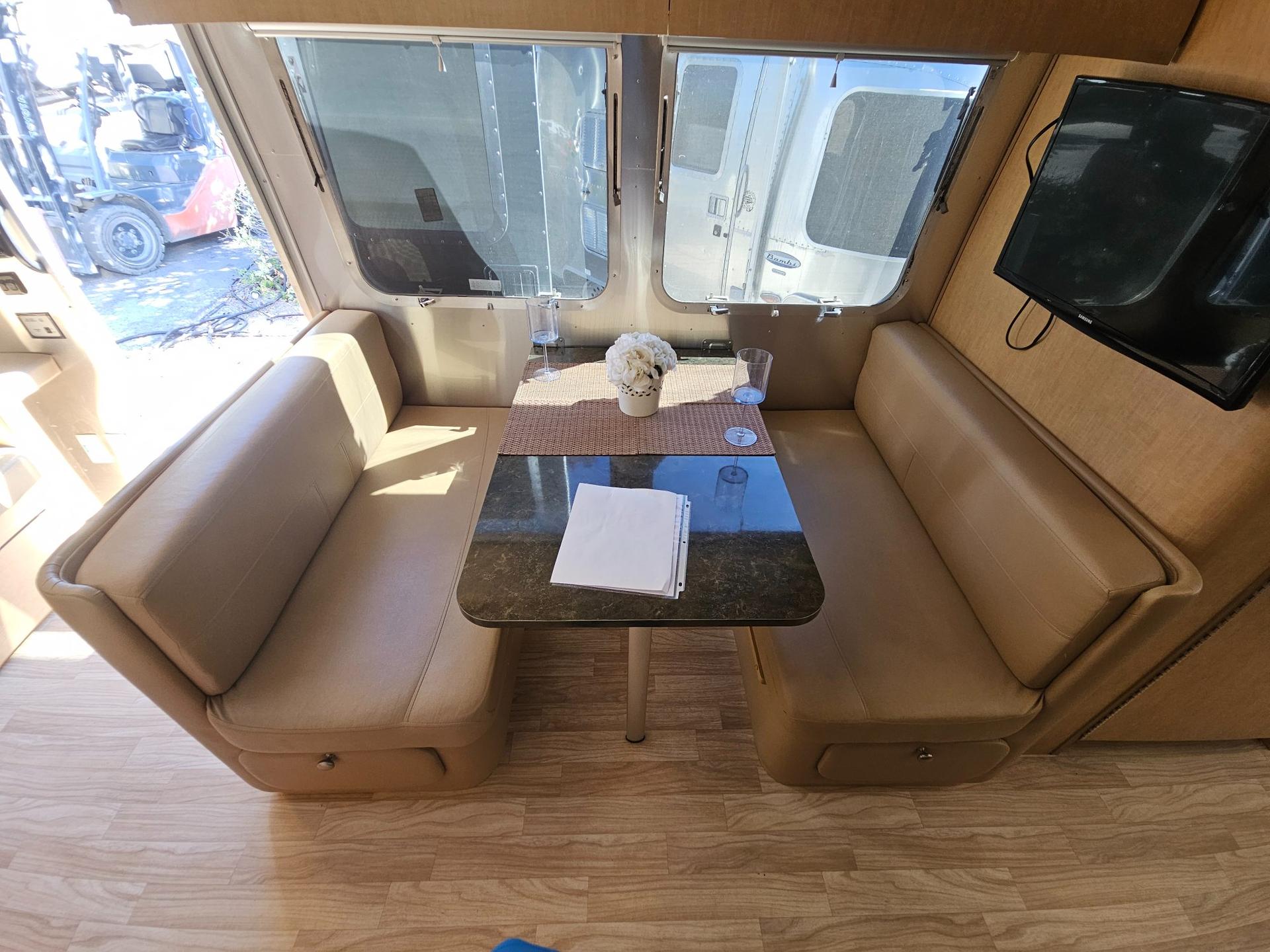 2016 Airstream 2016 Airstream Flying Cloud - thumbnail 21