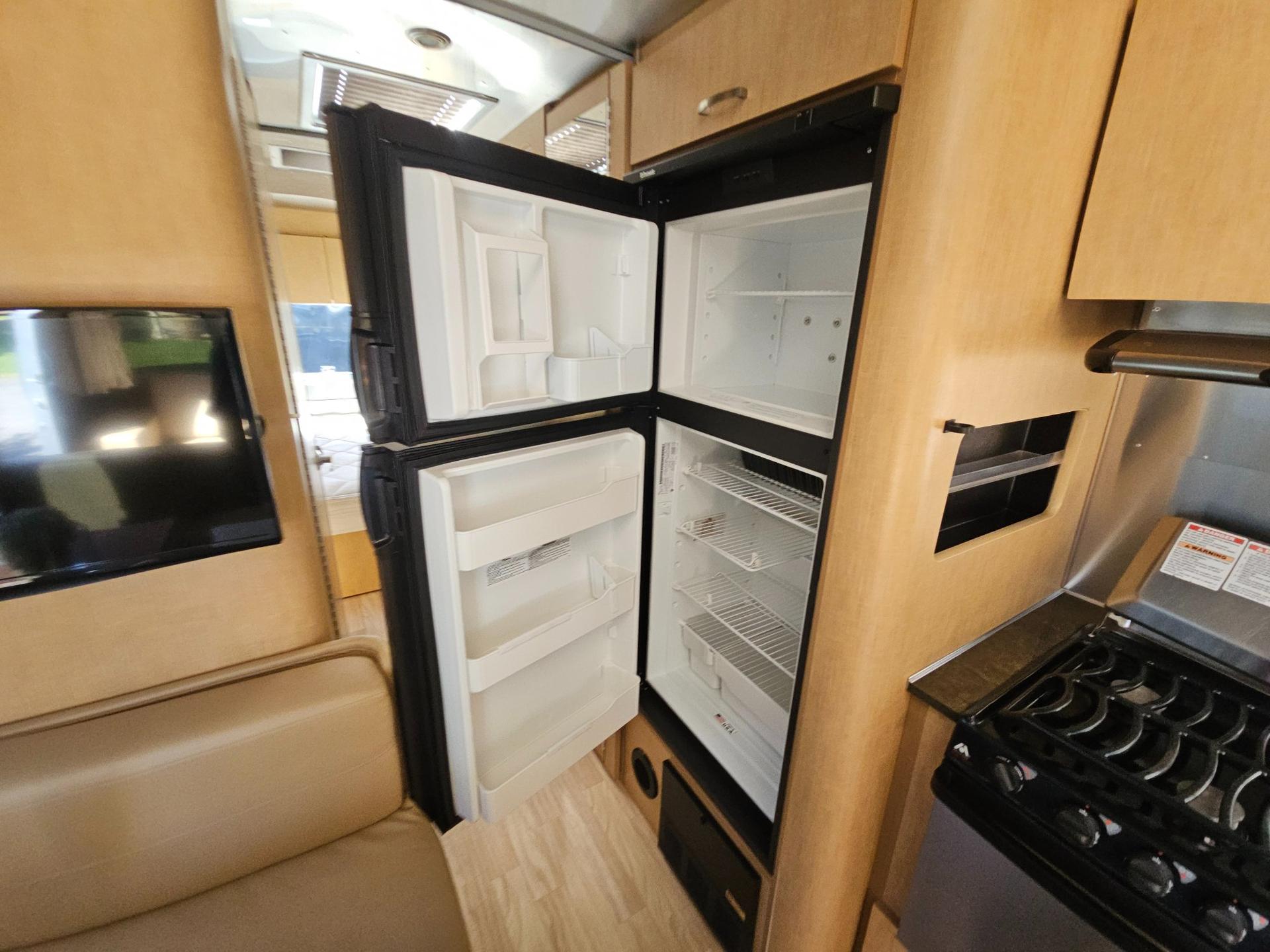 2016 Airstream 2016 Airstream Flying Cloud - thumbnail 23