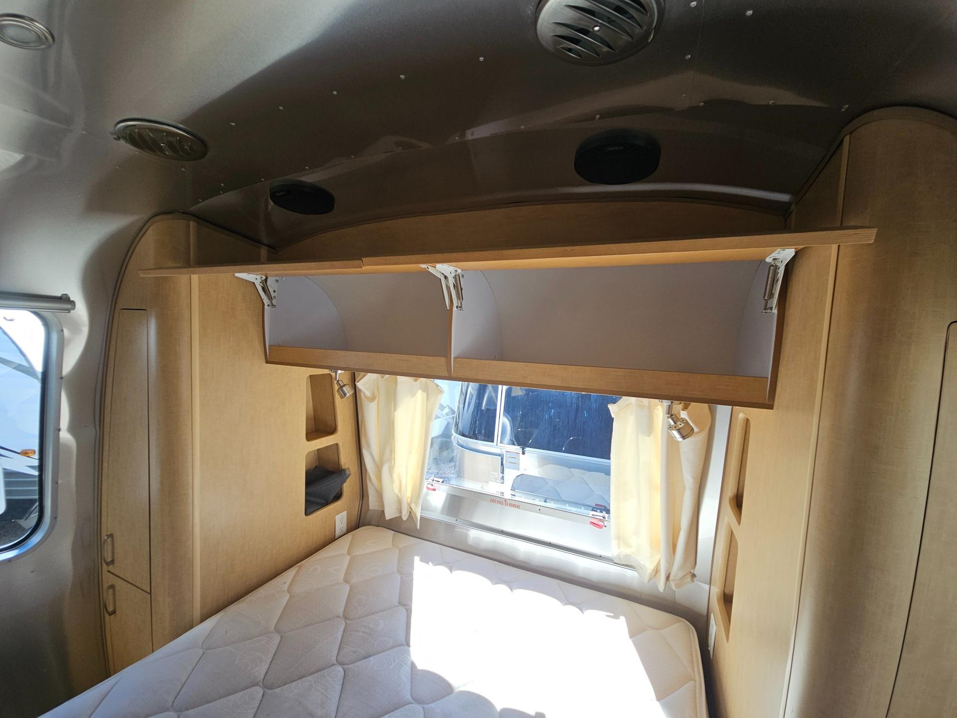 2016 Airstream 2016 Airstream Flying Cloud - thumbnail 34