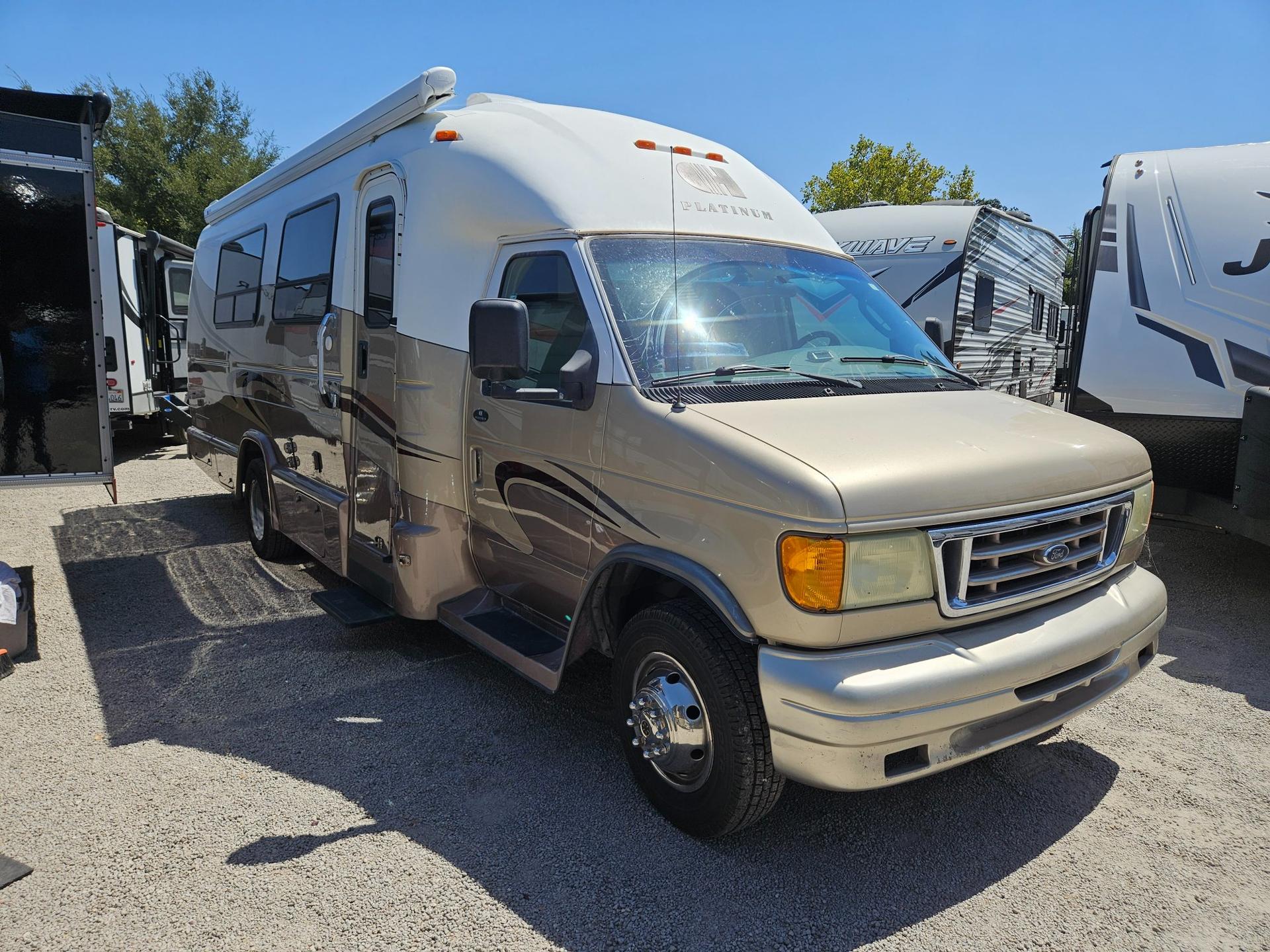 2004 Coach House Platinum 271XLCL