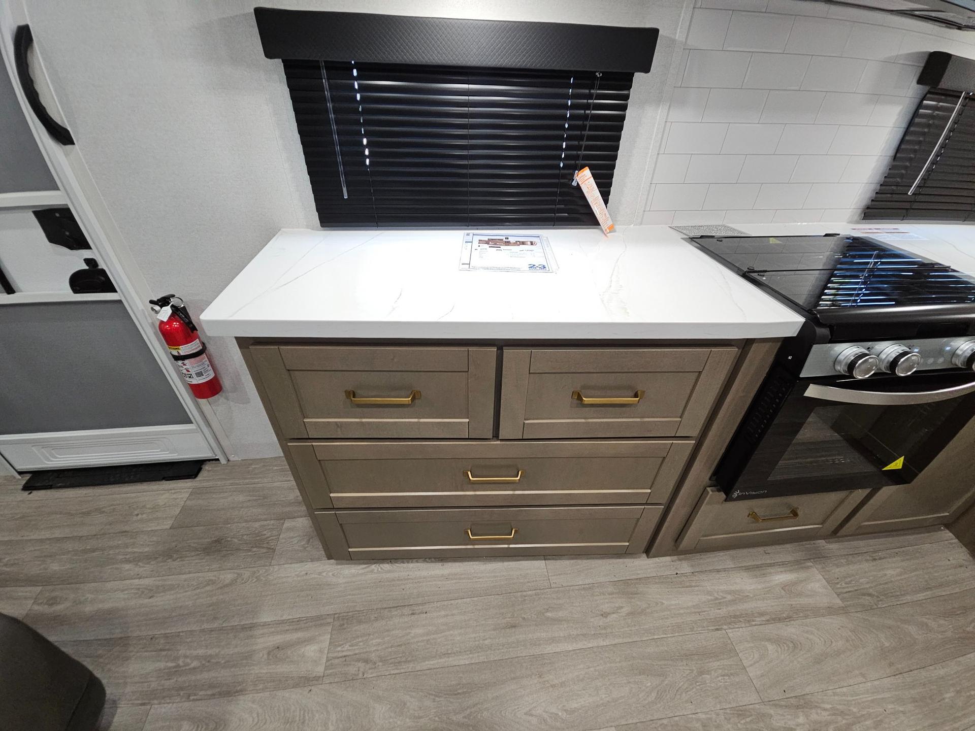2027 Jayco 2027 Jayco Eagle - thumbnail 10