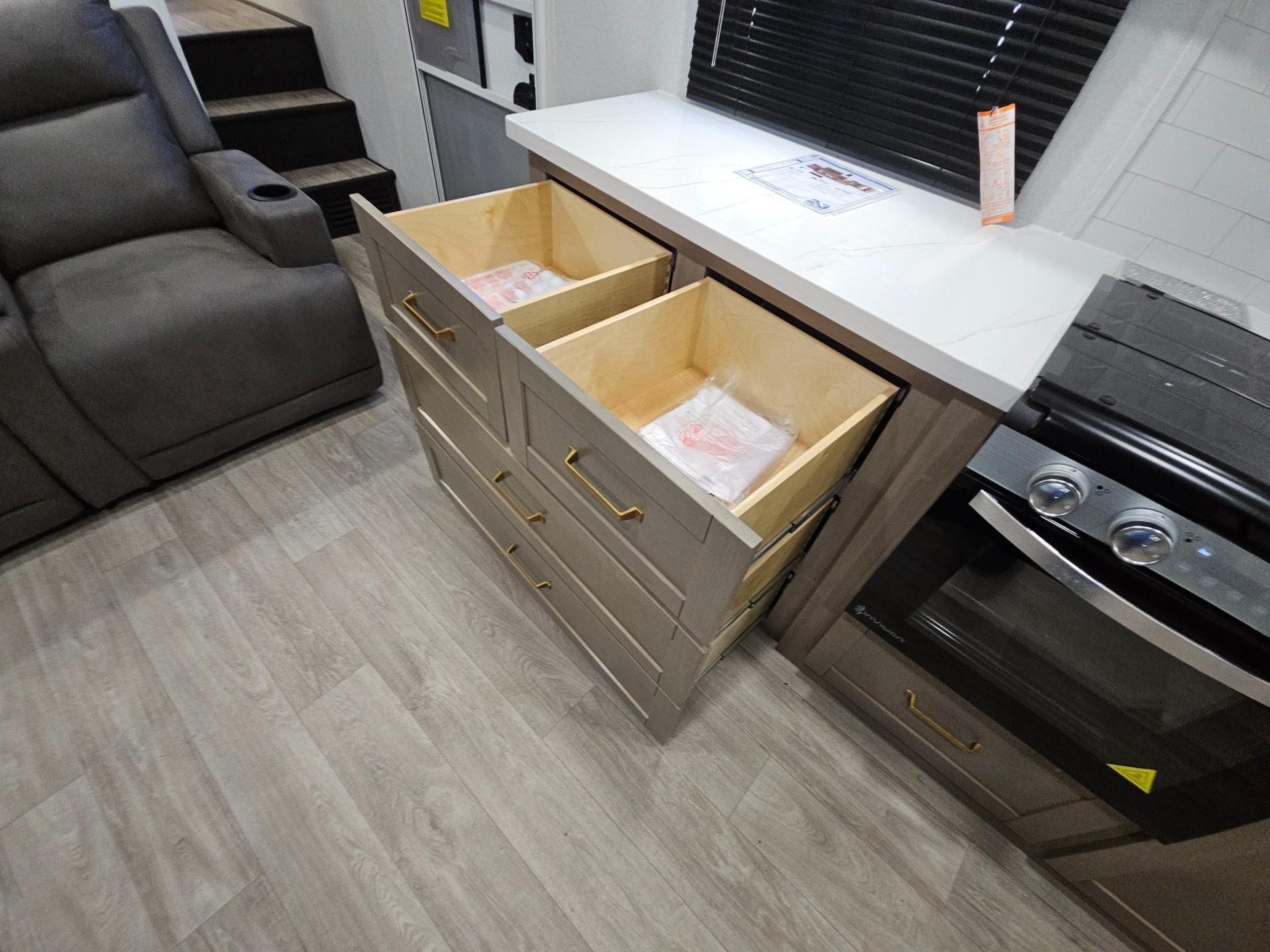 2027 Jayco 2027 Jayco Eagle - thumbnail 11