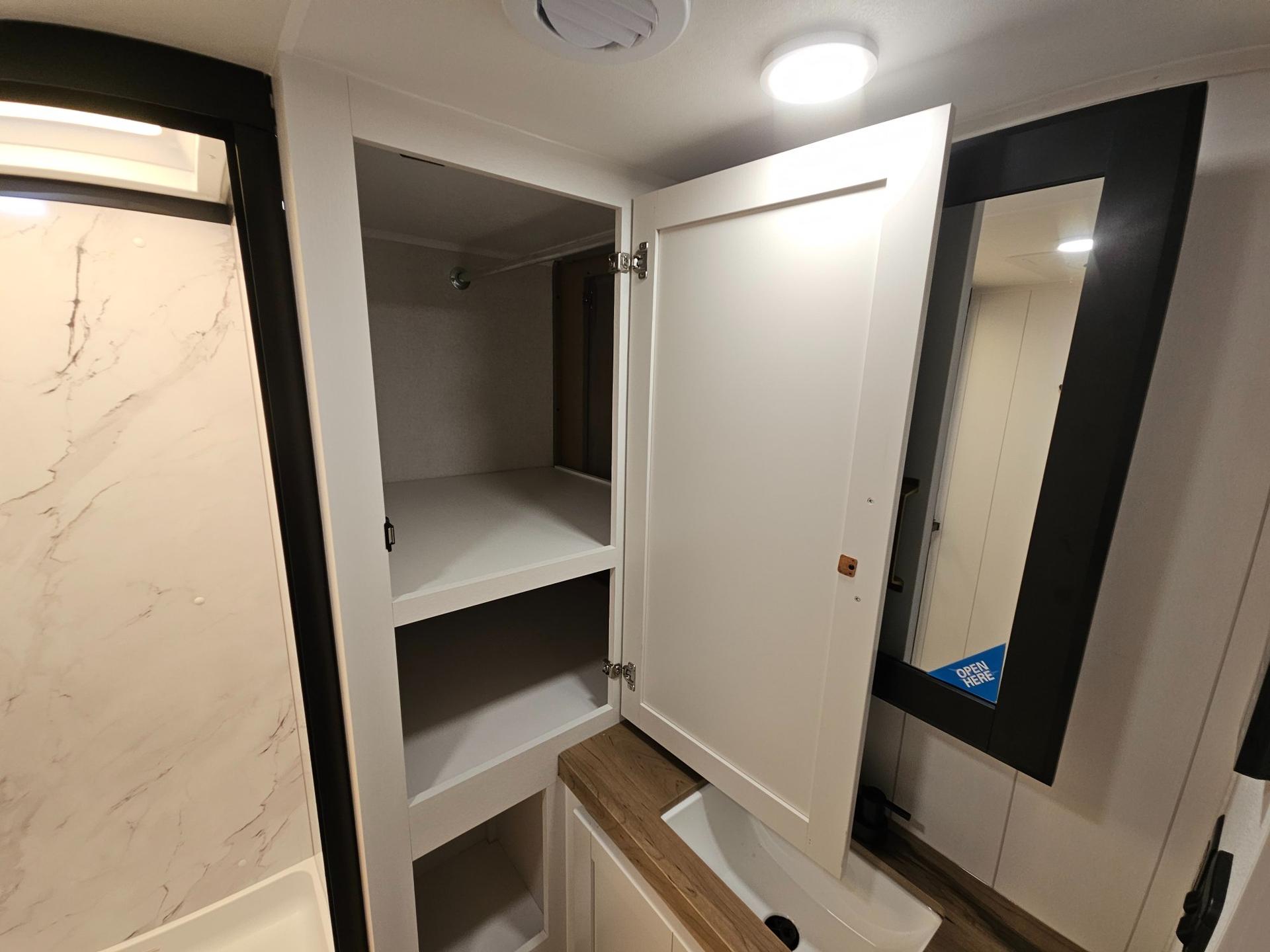 2027 Jayco 2027 Jayco Eagle - thumbnail 35