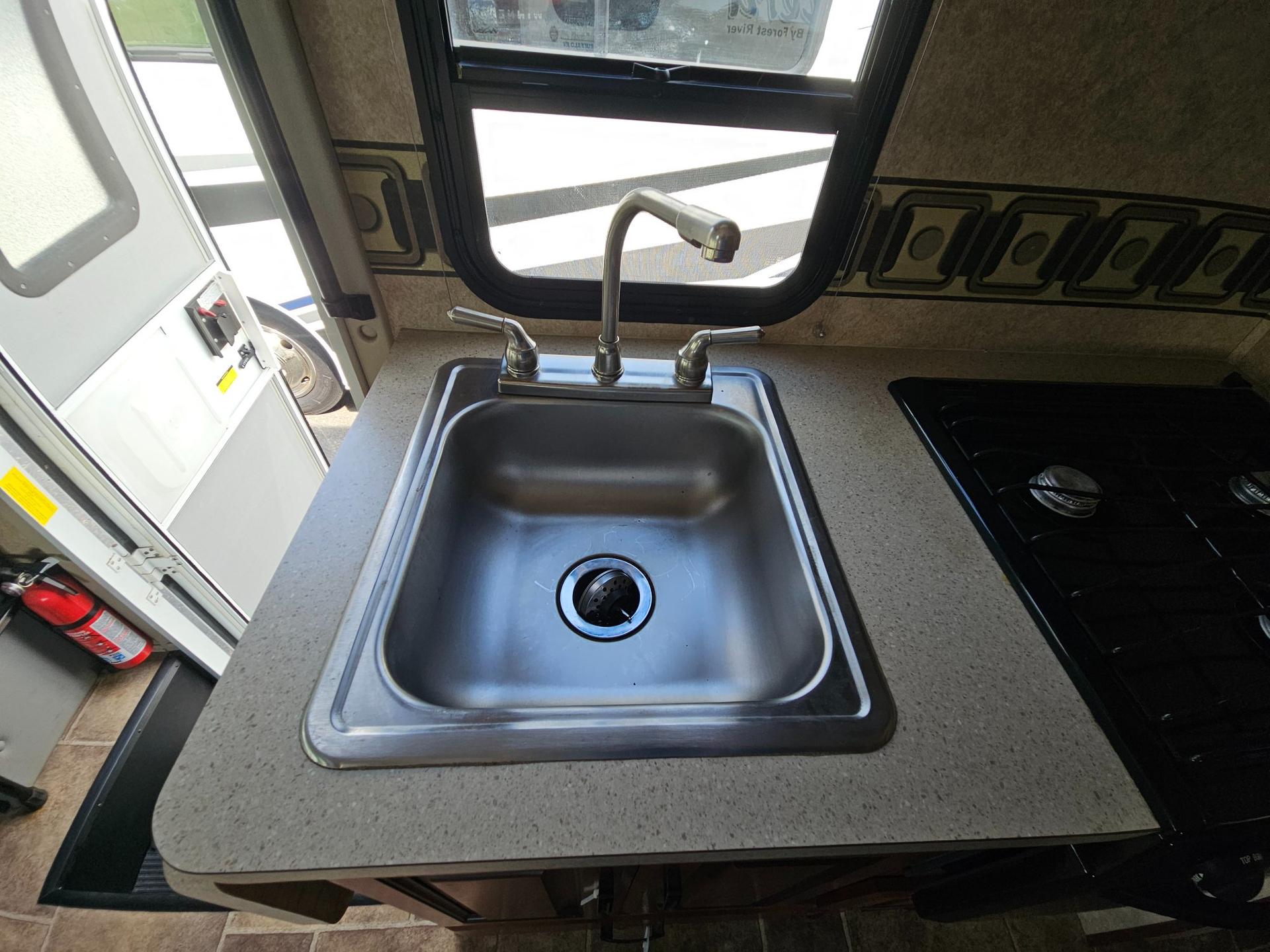 2012 Forest River RV 2012 Forest River RV Solera - thumbnail 31