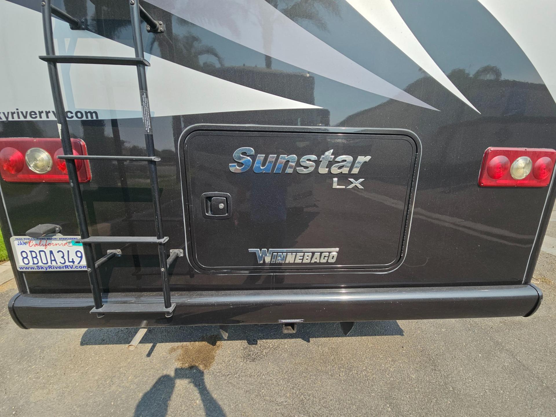 2018 Winnebago 2018 Winnebago Sunstar LX - thumbnail 33