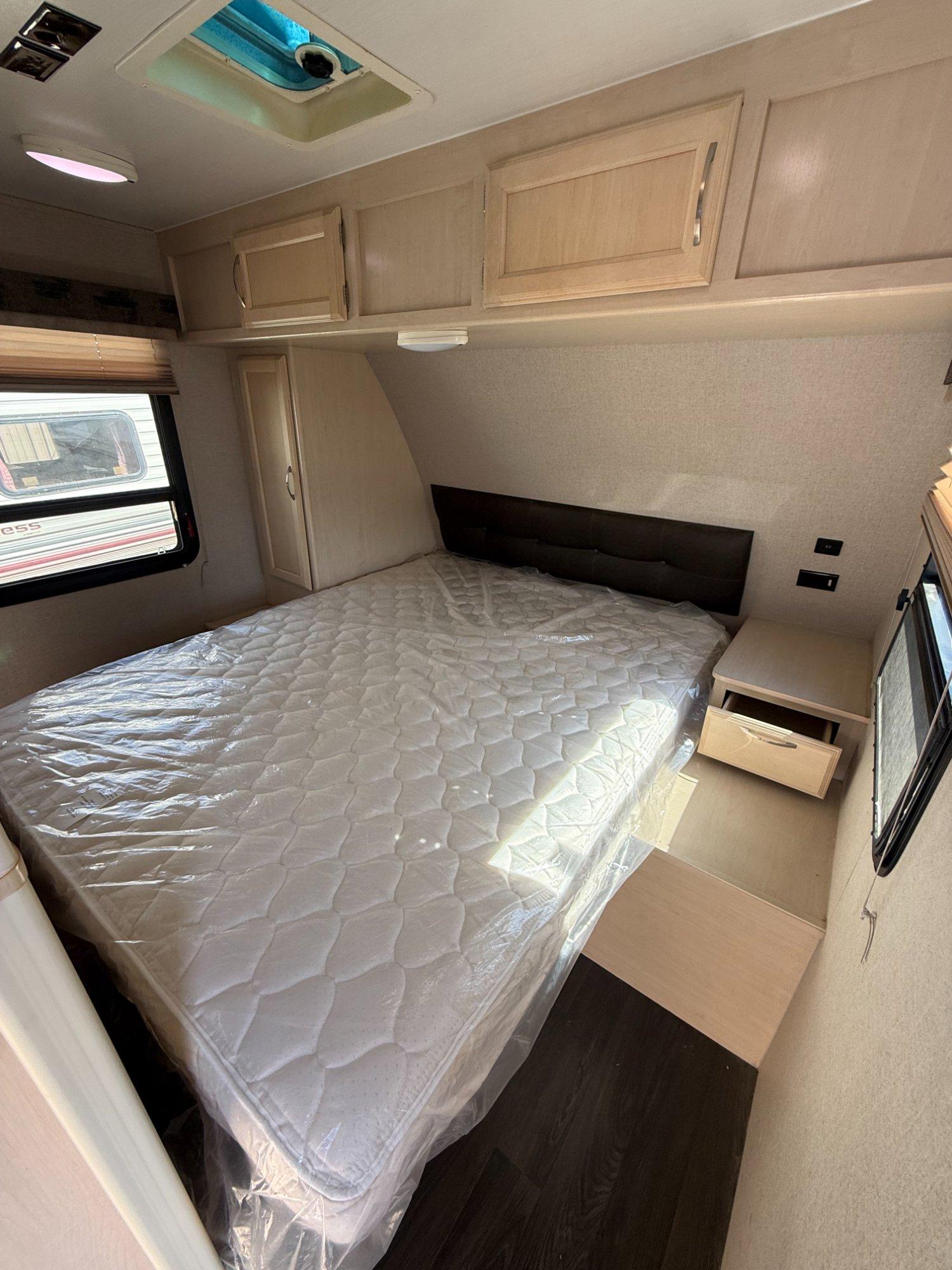 2019 Winnebago 2019 Winnebago Minnie - thumbnail 24