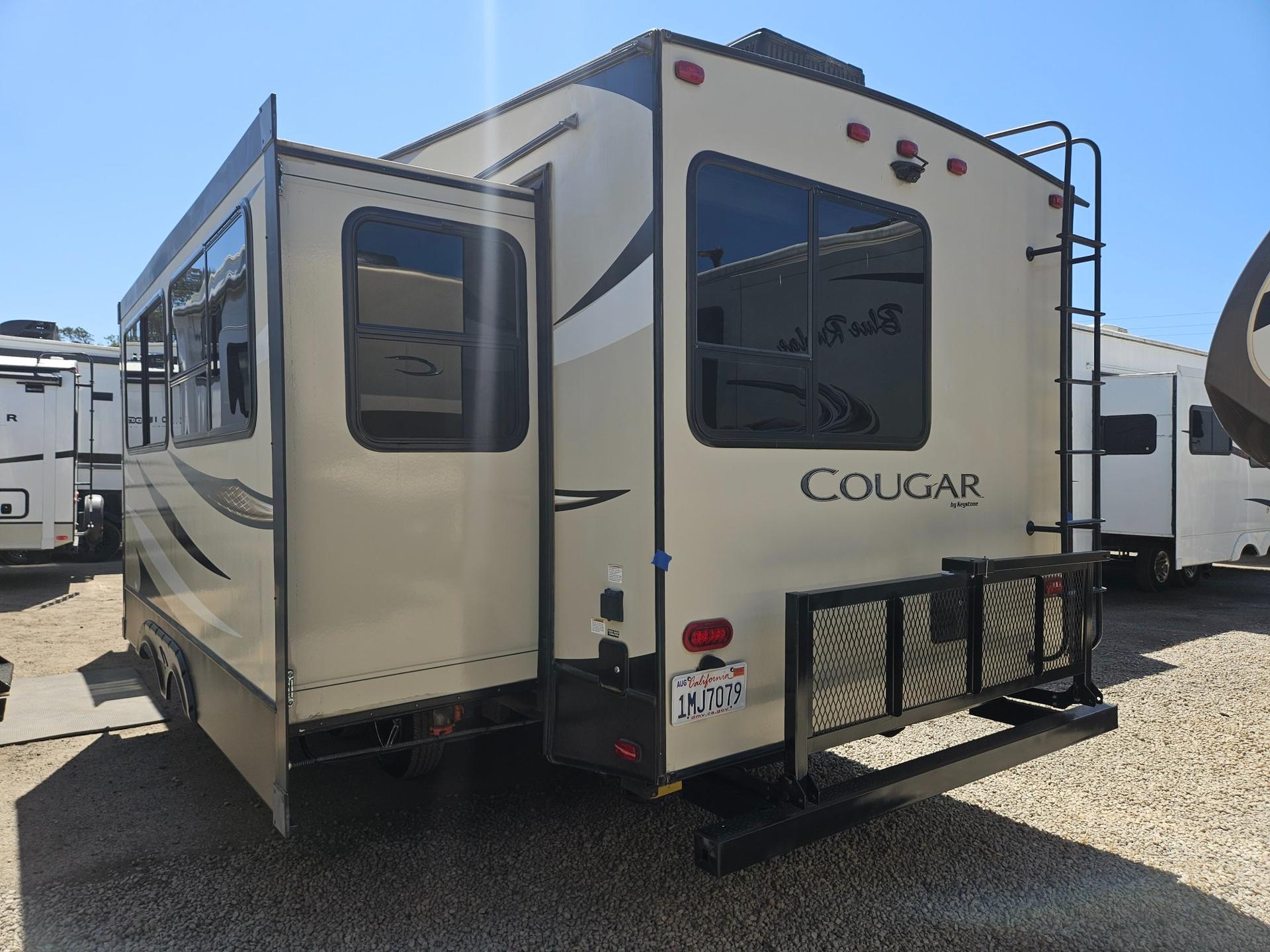2018 Keystone 2018 Keystone Cougar - thumbnail 4