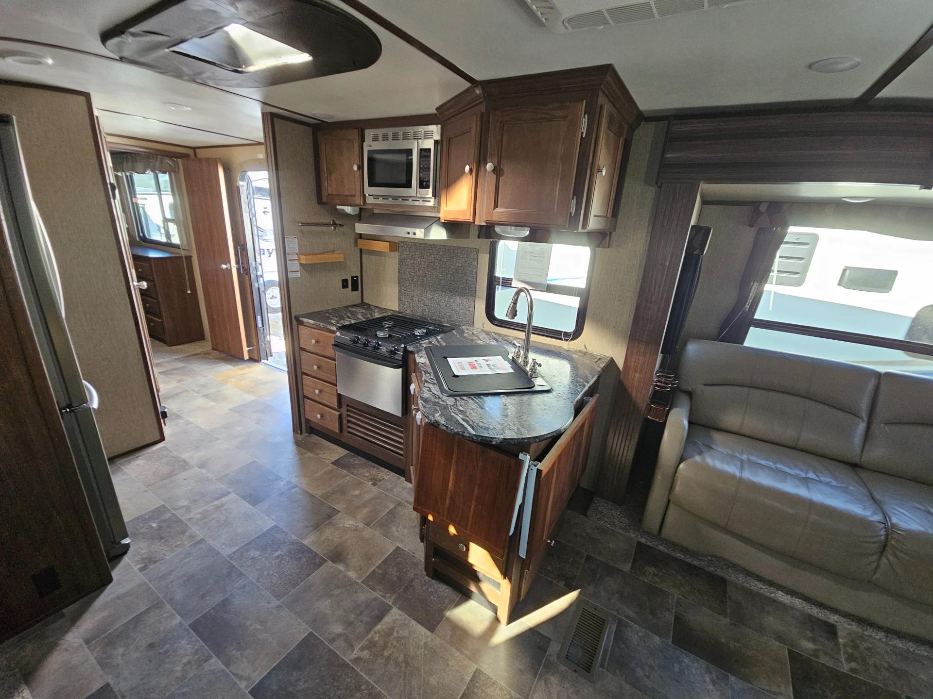 2016 Keystone RV 2016 Keystone RV Sprinter - thumbnail 14