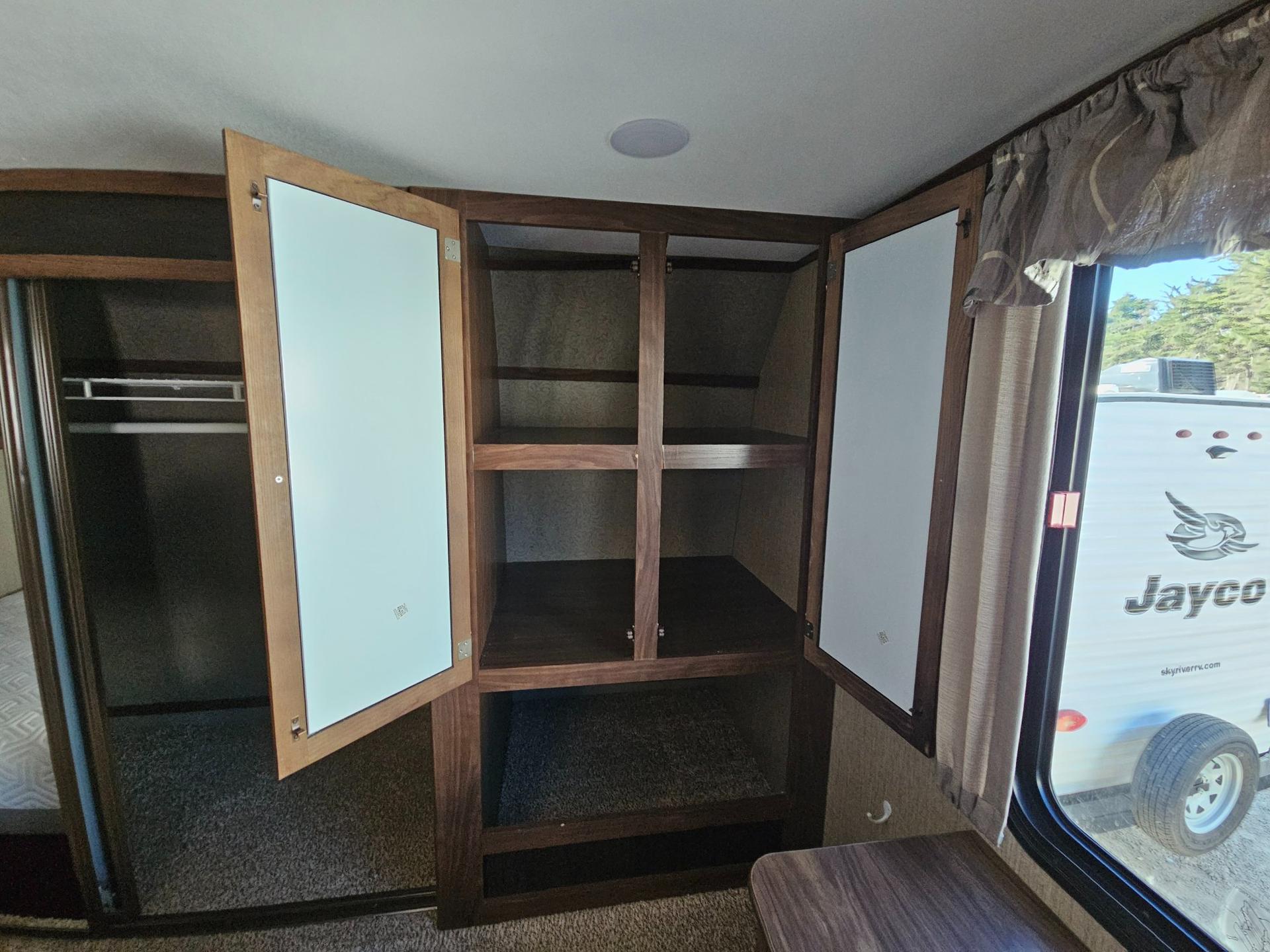 2016 Keystone RV 2016 Keystone RV Sprinter - thumbnail 22