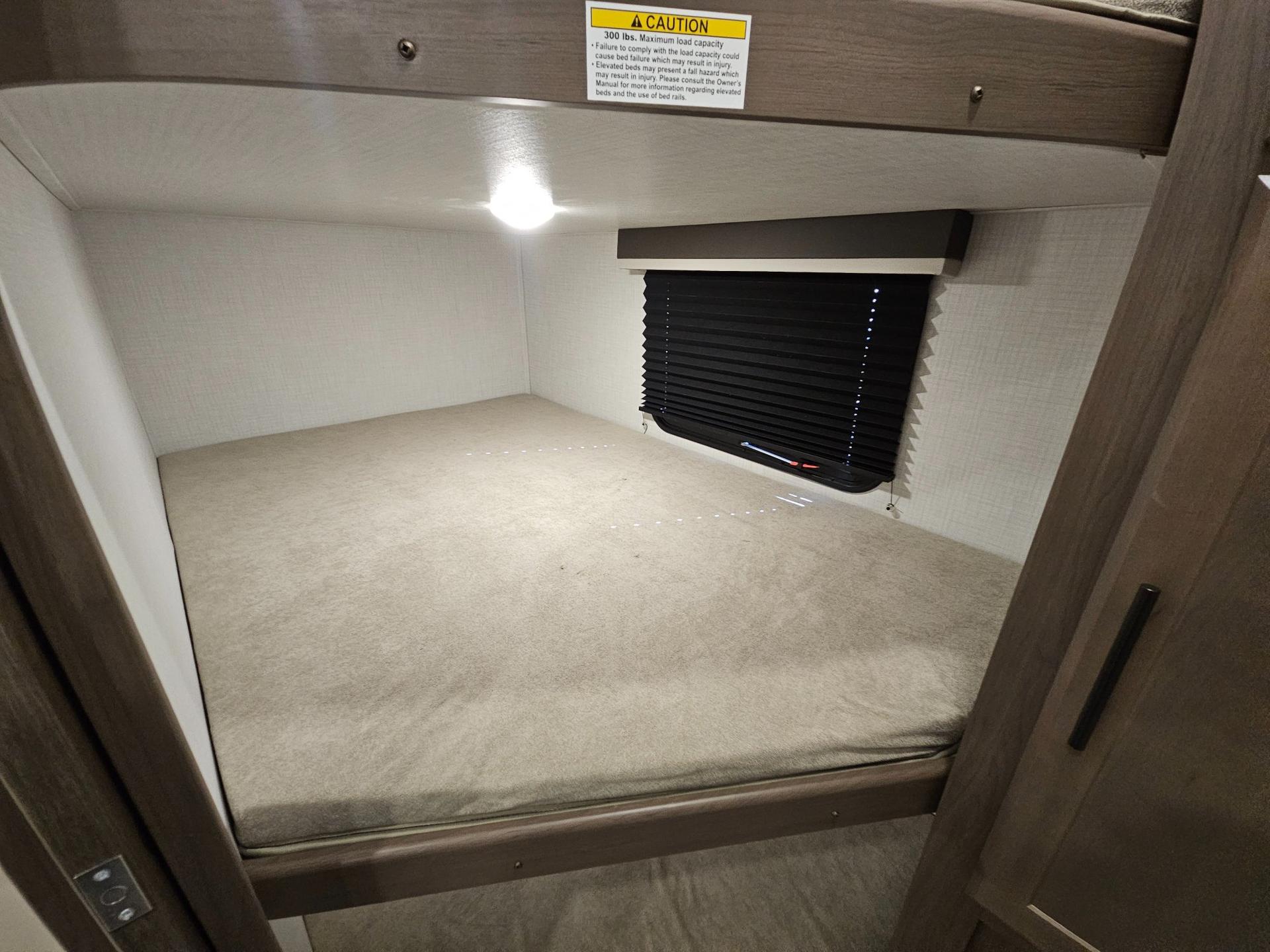 2027 Keystone RV 2027 Keystone RV Cougar Sport - thumbnail 13