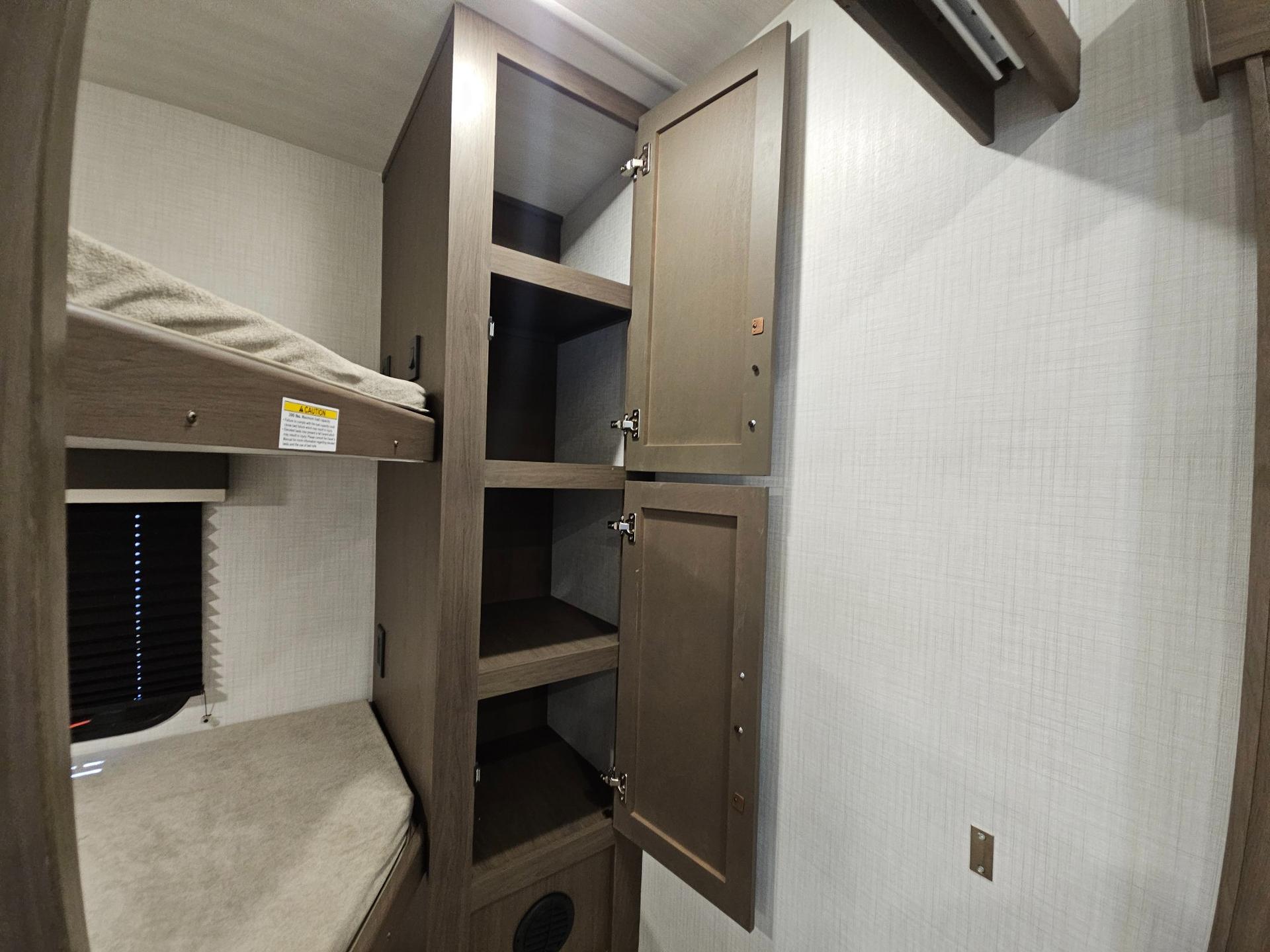 2027 Keystone RV 2027 Keystone RV Cougar Sport - thumbnail 15