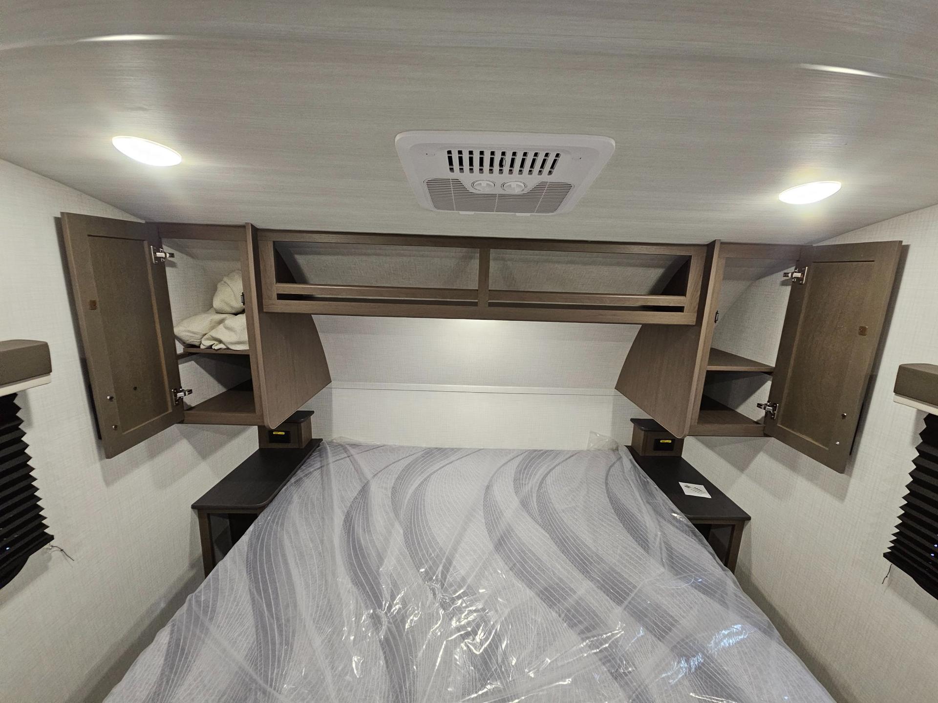 2027 Keystone RV 2027 Keystone RV Cougar Sport - thumbnail 41