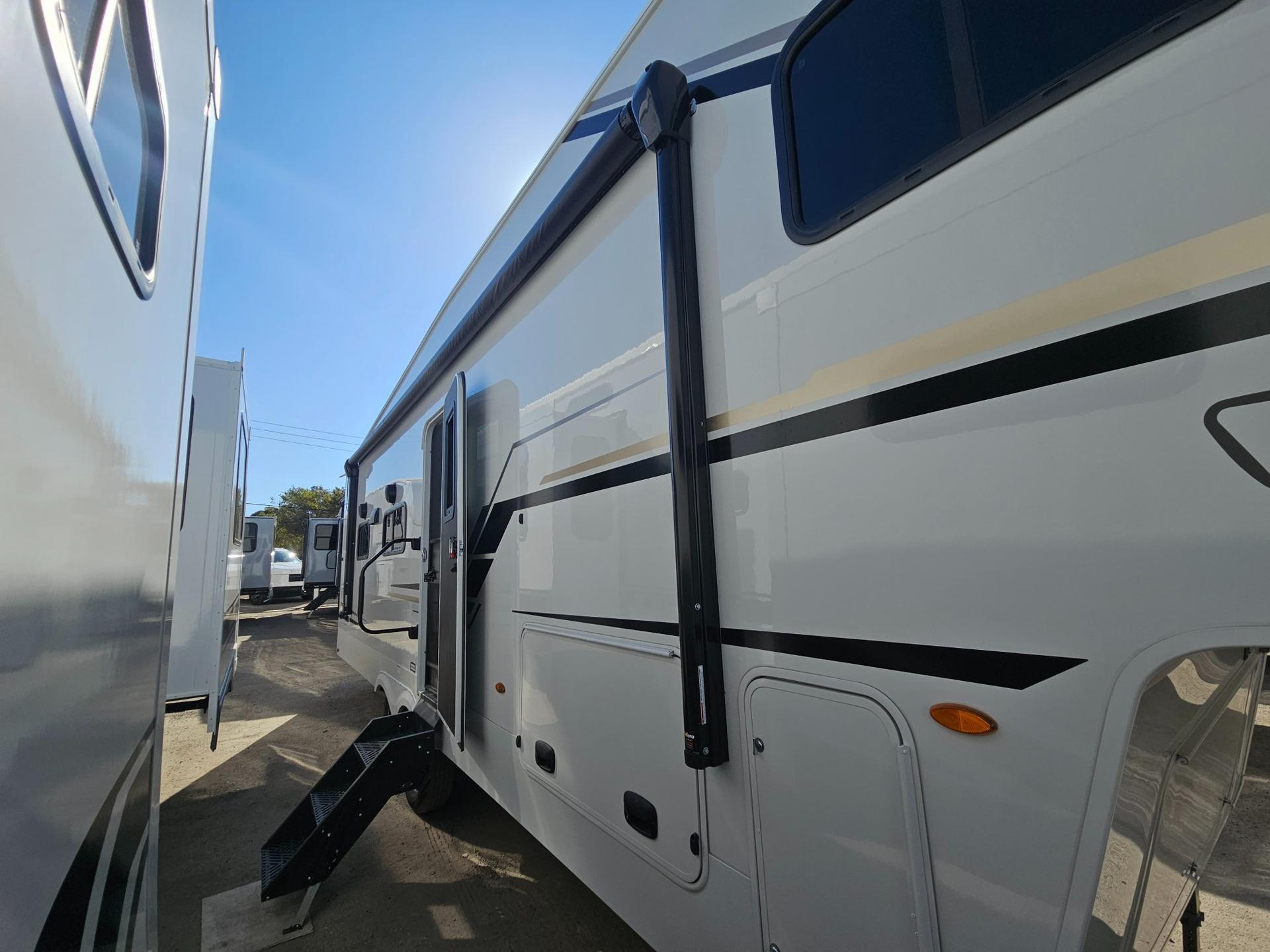 2027 Keystone RV 2027 Keystone RV Cougar Sport - thumbnail 48