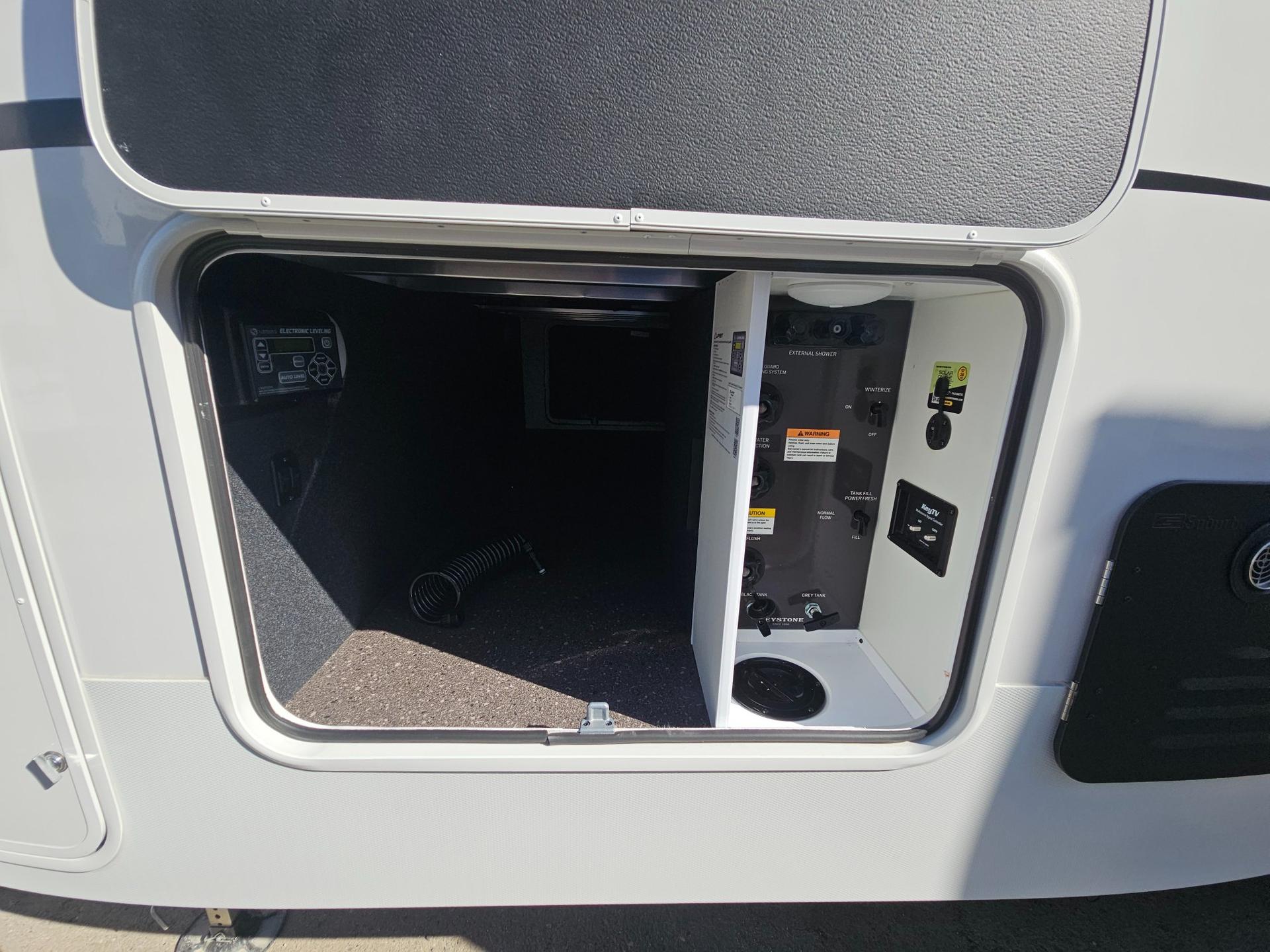 2027 Keystone RV 2027 Keystone RV Cougar Sport - thumbnail 62
