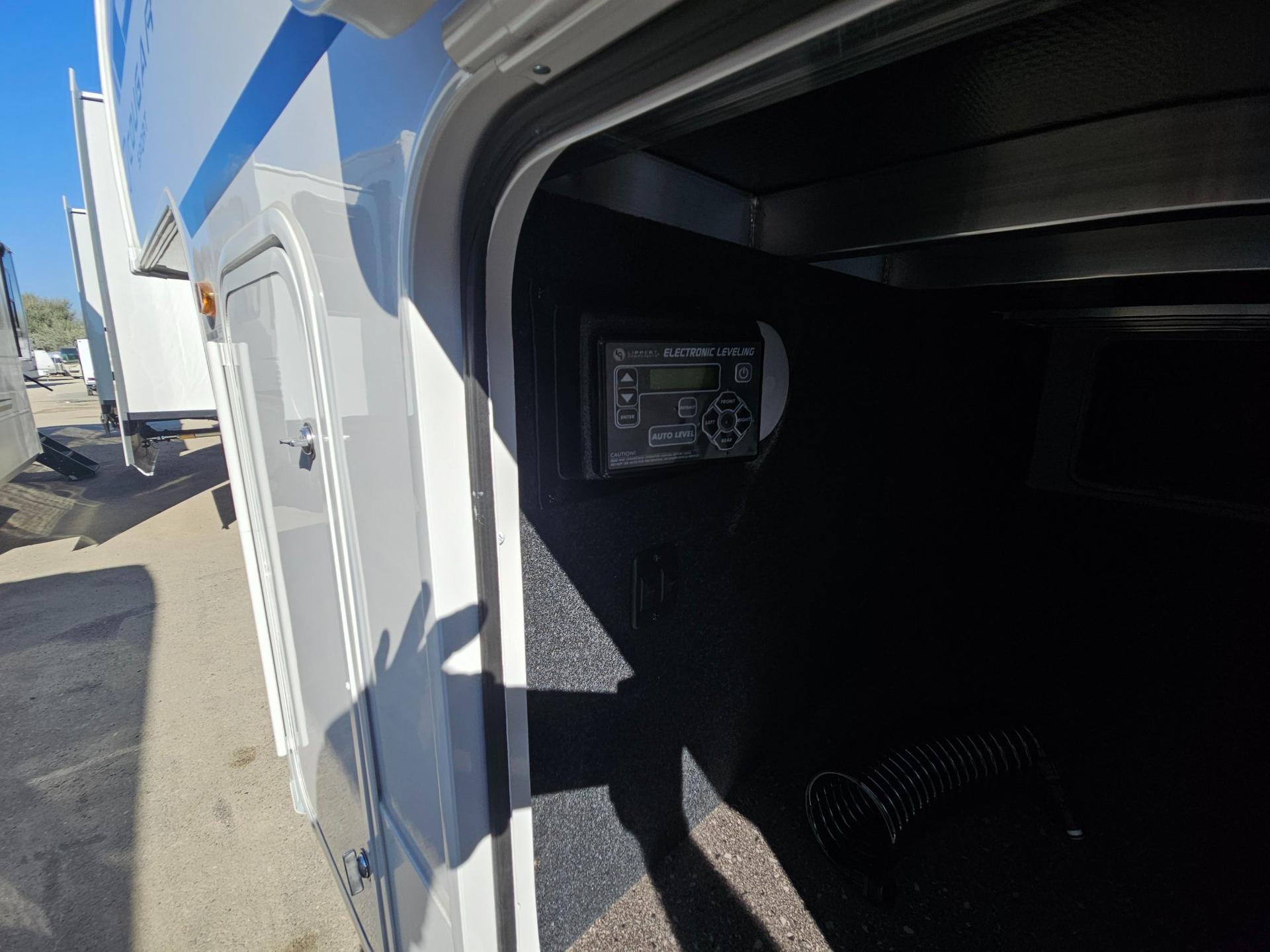 2027 Keystone RV 2027 Keystone RV Cougar Sport - thumbnail 65