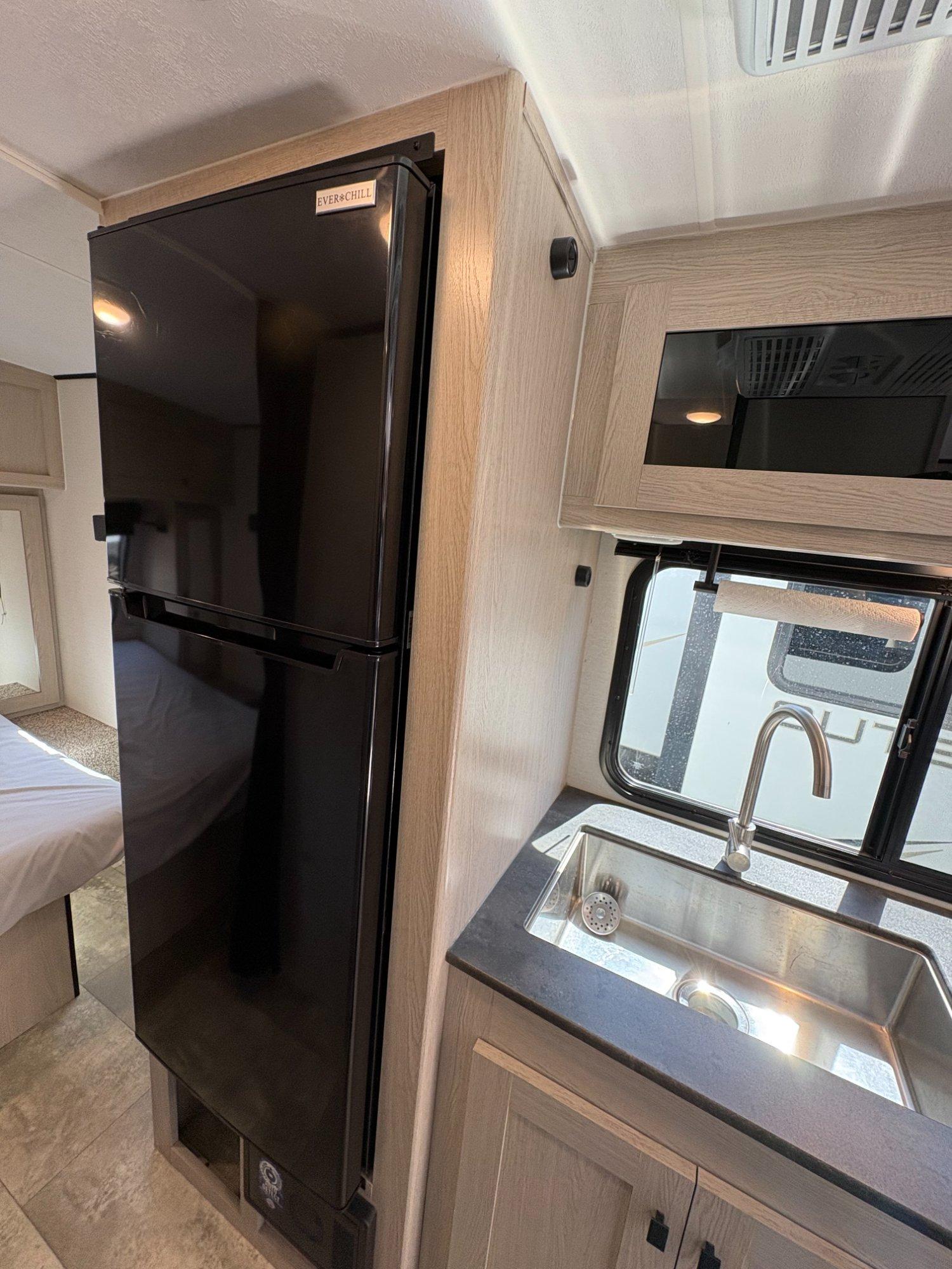 2024 Coachmen 2024 Coachmen Apex Nano - thumbnail 20