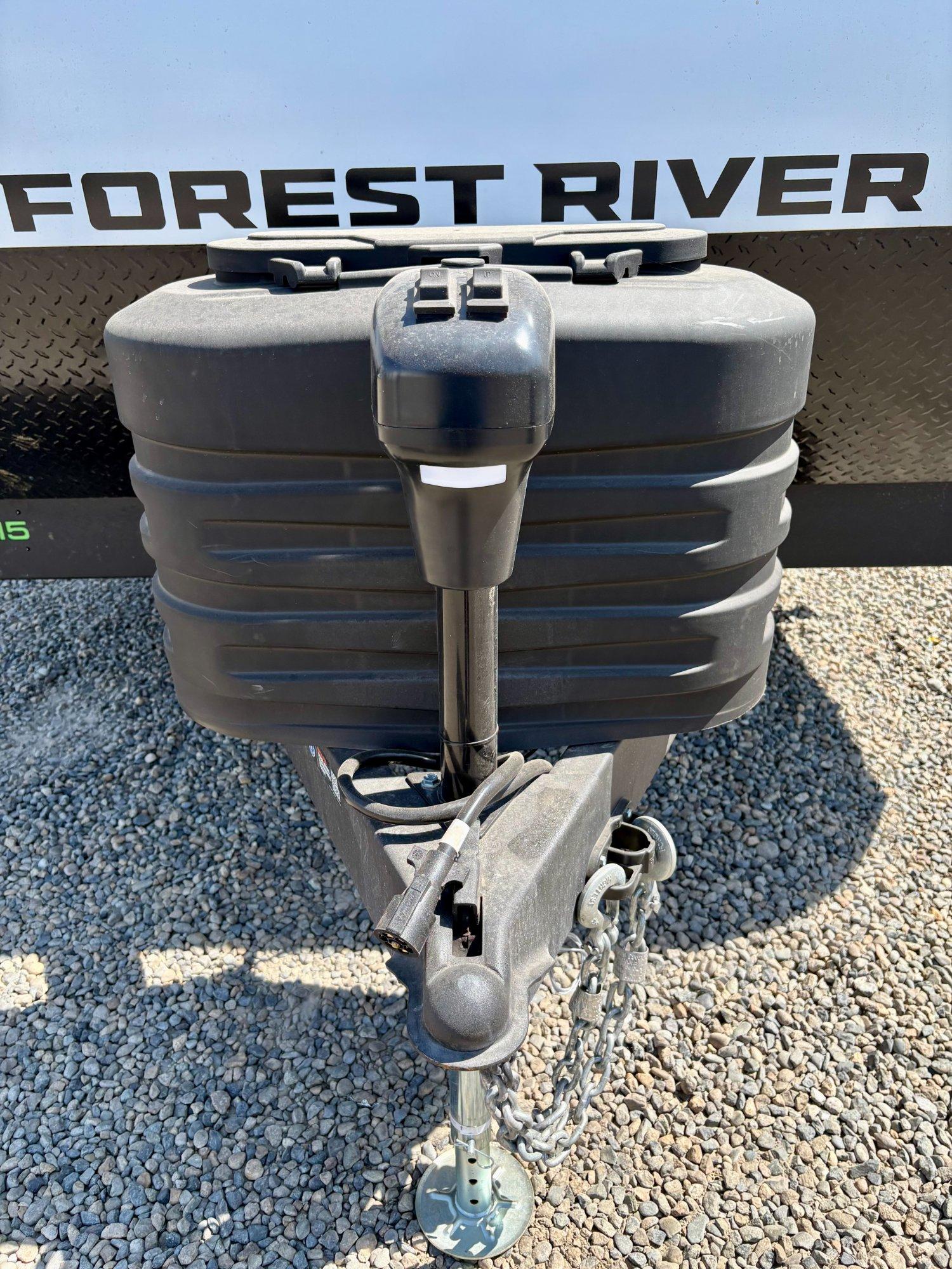 2027 Forest River 2027 Forest River Cherokee - thumbnail 6