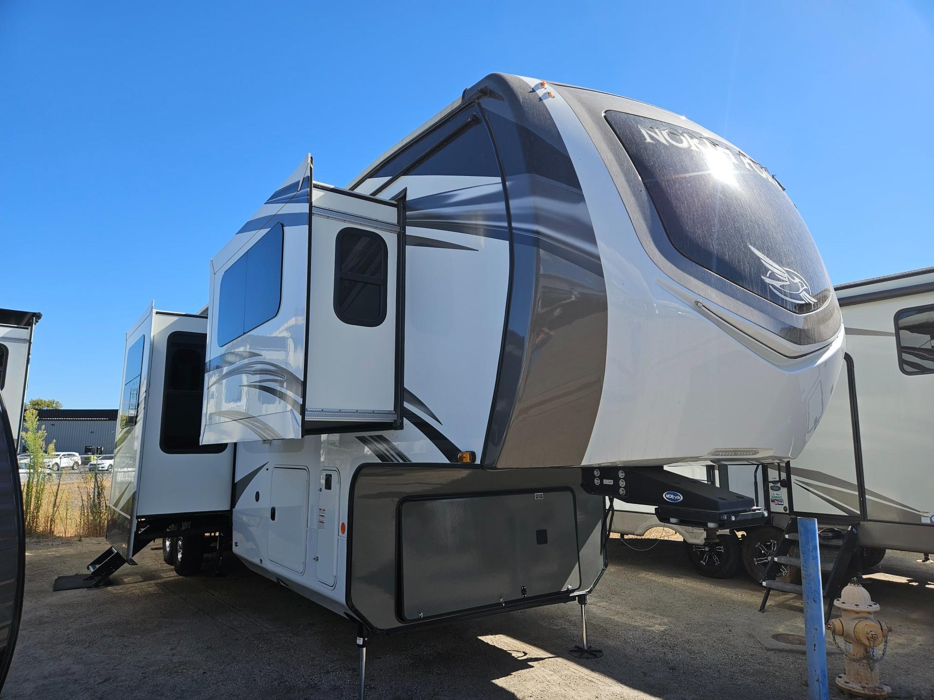 2021 Jayco North Point 382FLRB