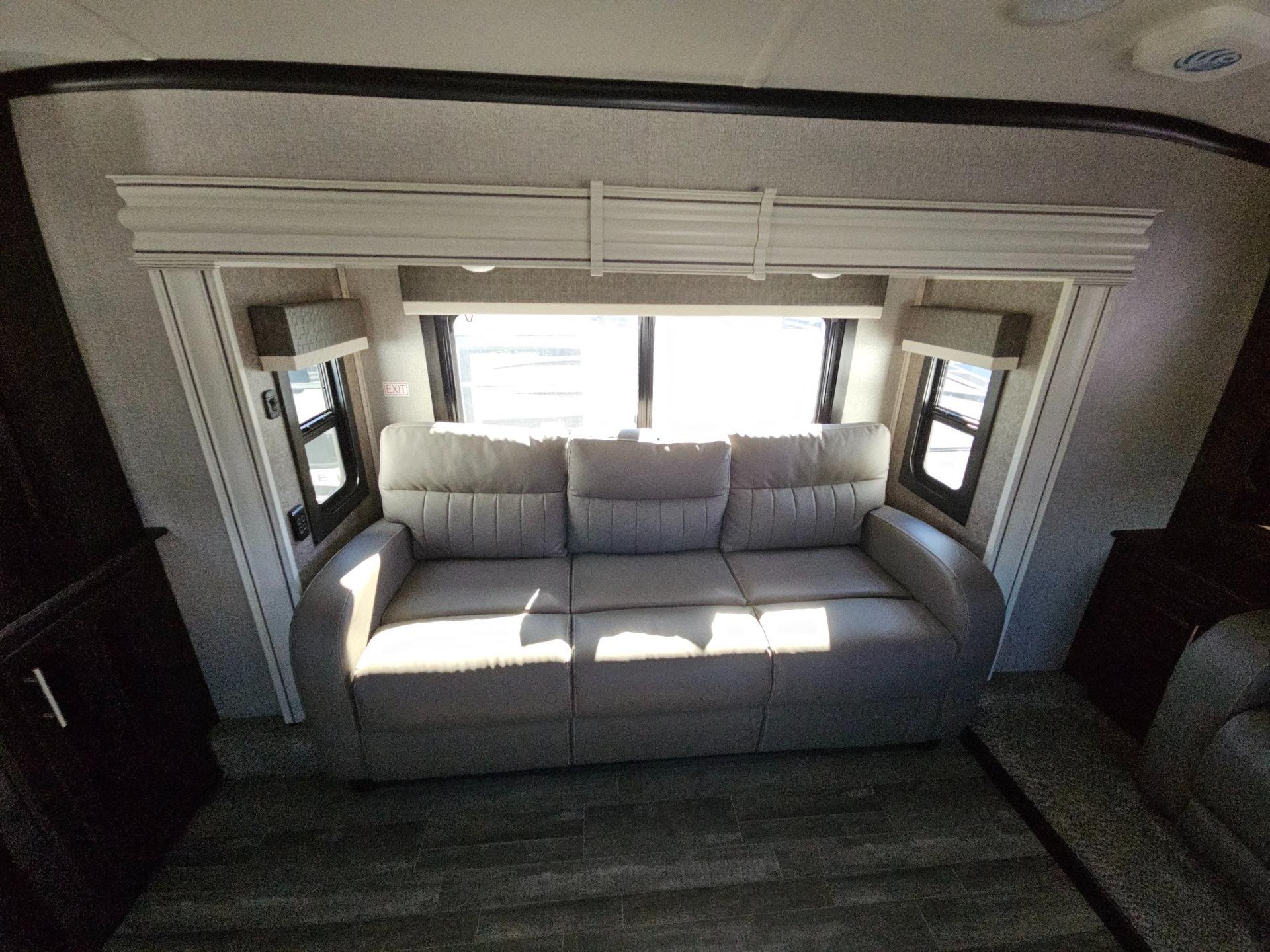2021 Jayco 2021 Jayco North Point - thumbnail 12