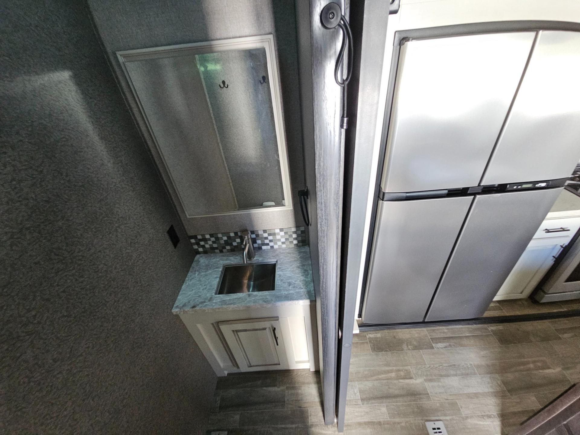 2021 Jayco 2021 Jayco North Point - thumbnail 17