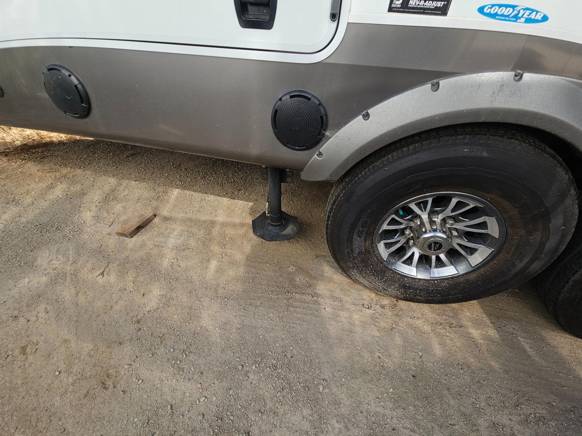 2021 Jayco 2021 Jayco North Point - thumbnail 33