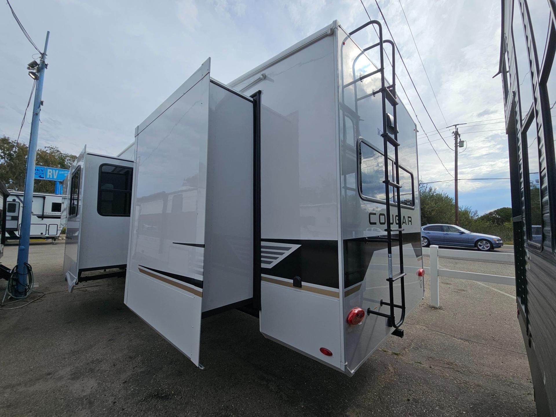 2027 Keystone RV 2027 Keystone RV Cougar - thumbnail 4