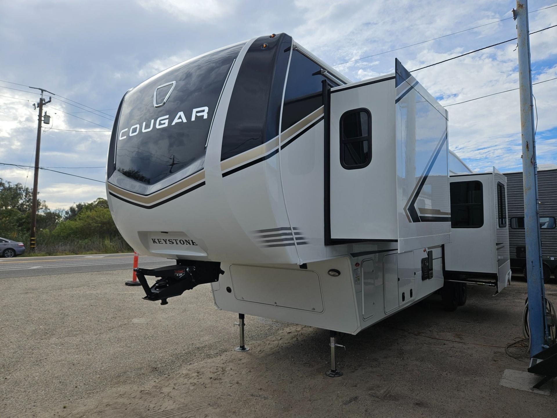 2027 Keystone RV 2027 Keystone RV Cougar - thumbnail 5