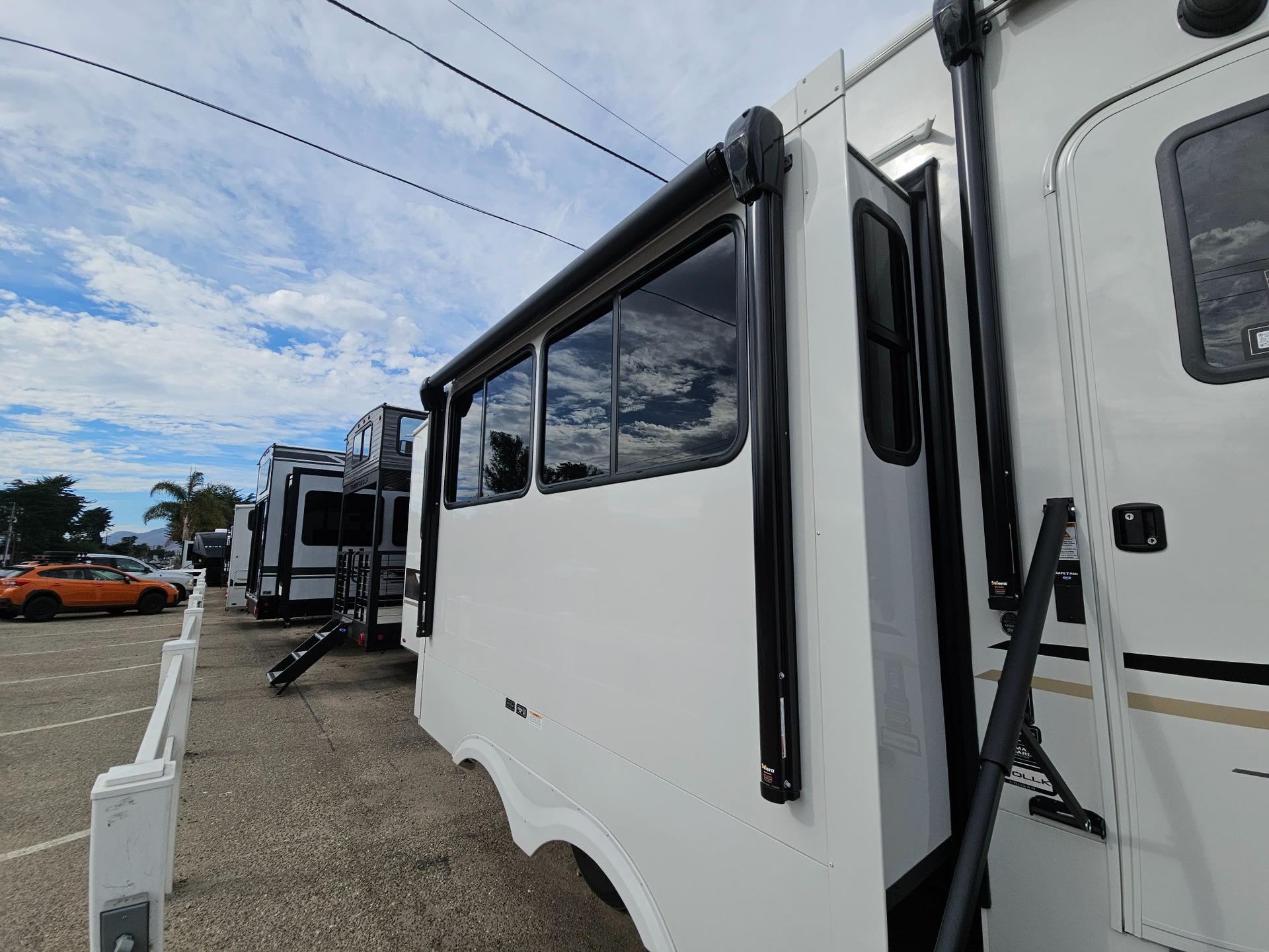 2027 Keystone RV 2027 Keystone RV Cougar - thumbnail 47