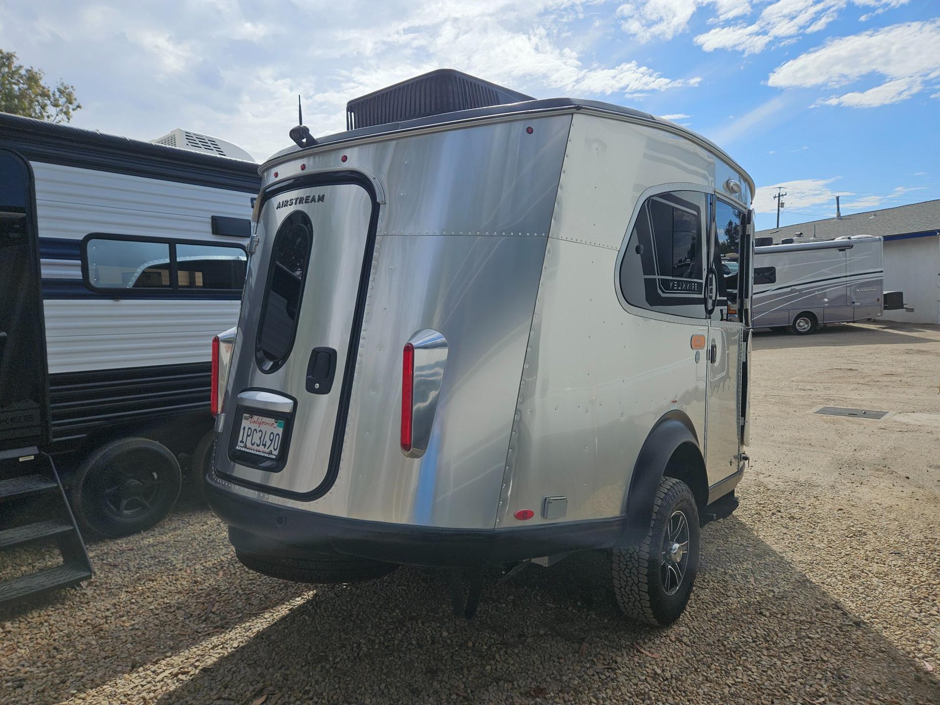 2023 Airstream 2023 Airstream Basecamp - thumbnail 3