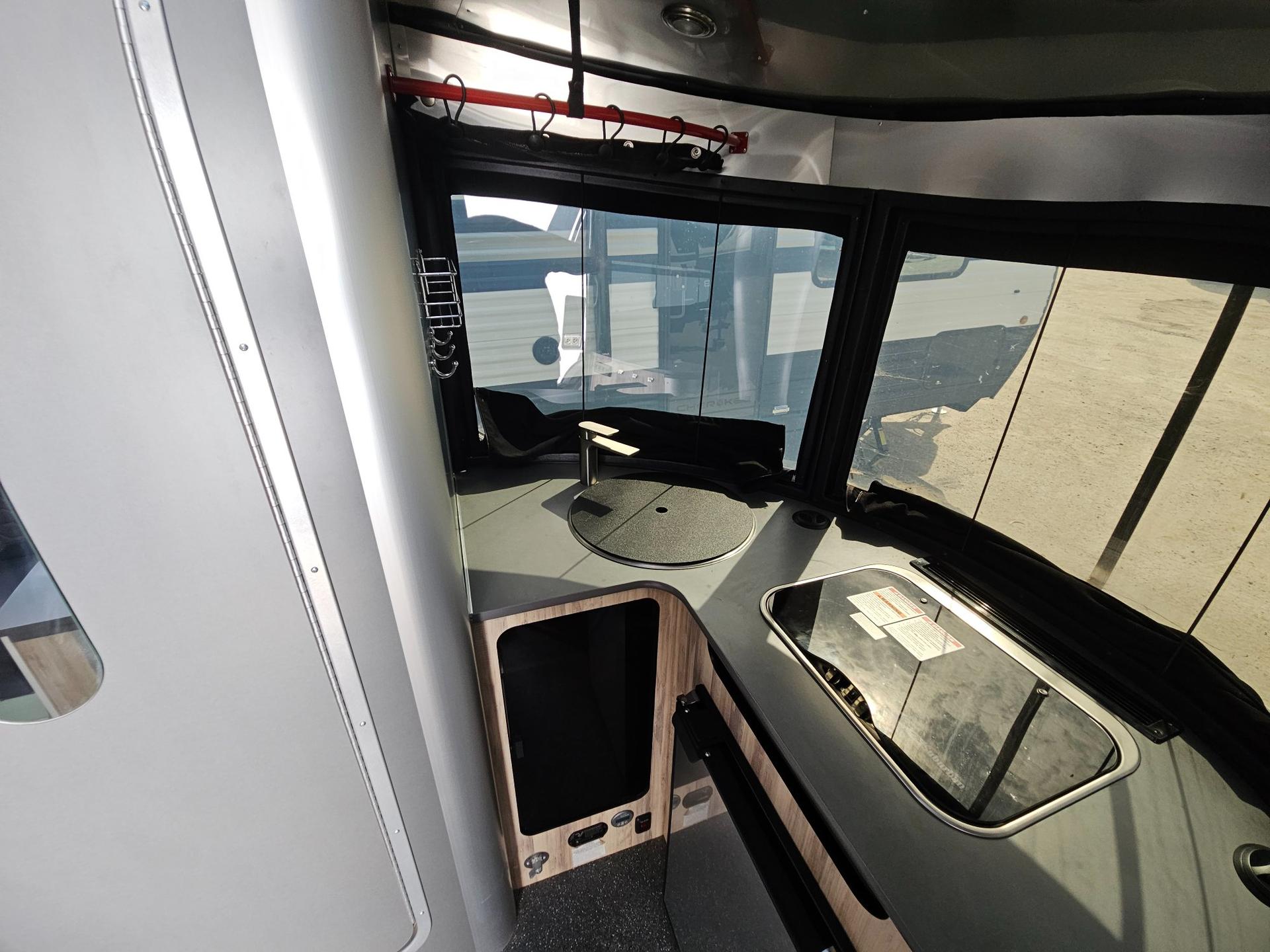 2023 Airstream 2023 Airstream Basecamp - thumbnail 11