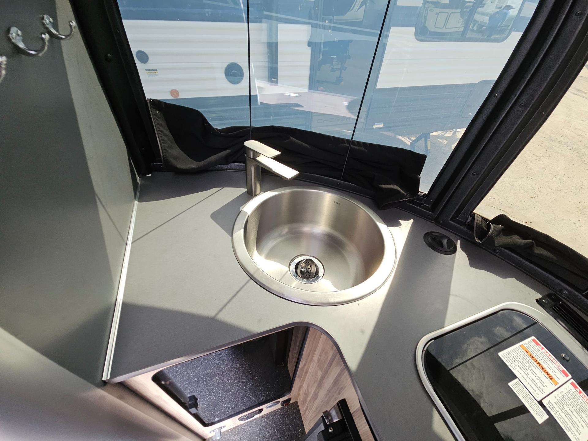 2023 Airstream 2023 Airstream Basecamp - thumbnail 12