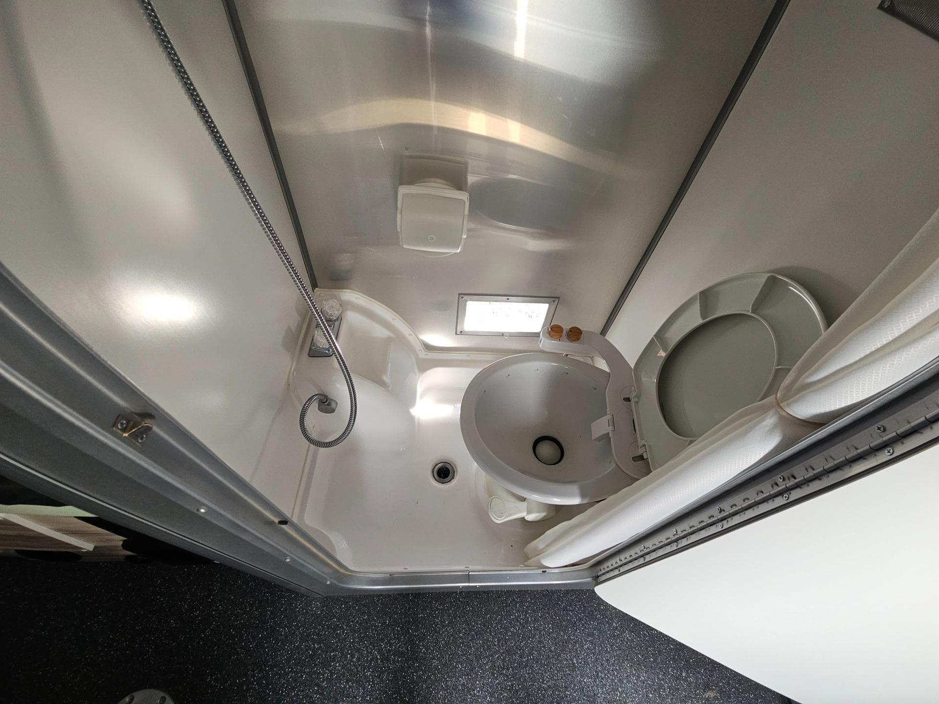 2023 Airstream 2023 Airstream Basecamp - thumbnail 18