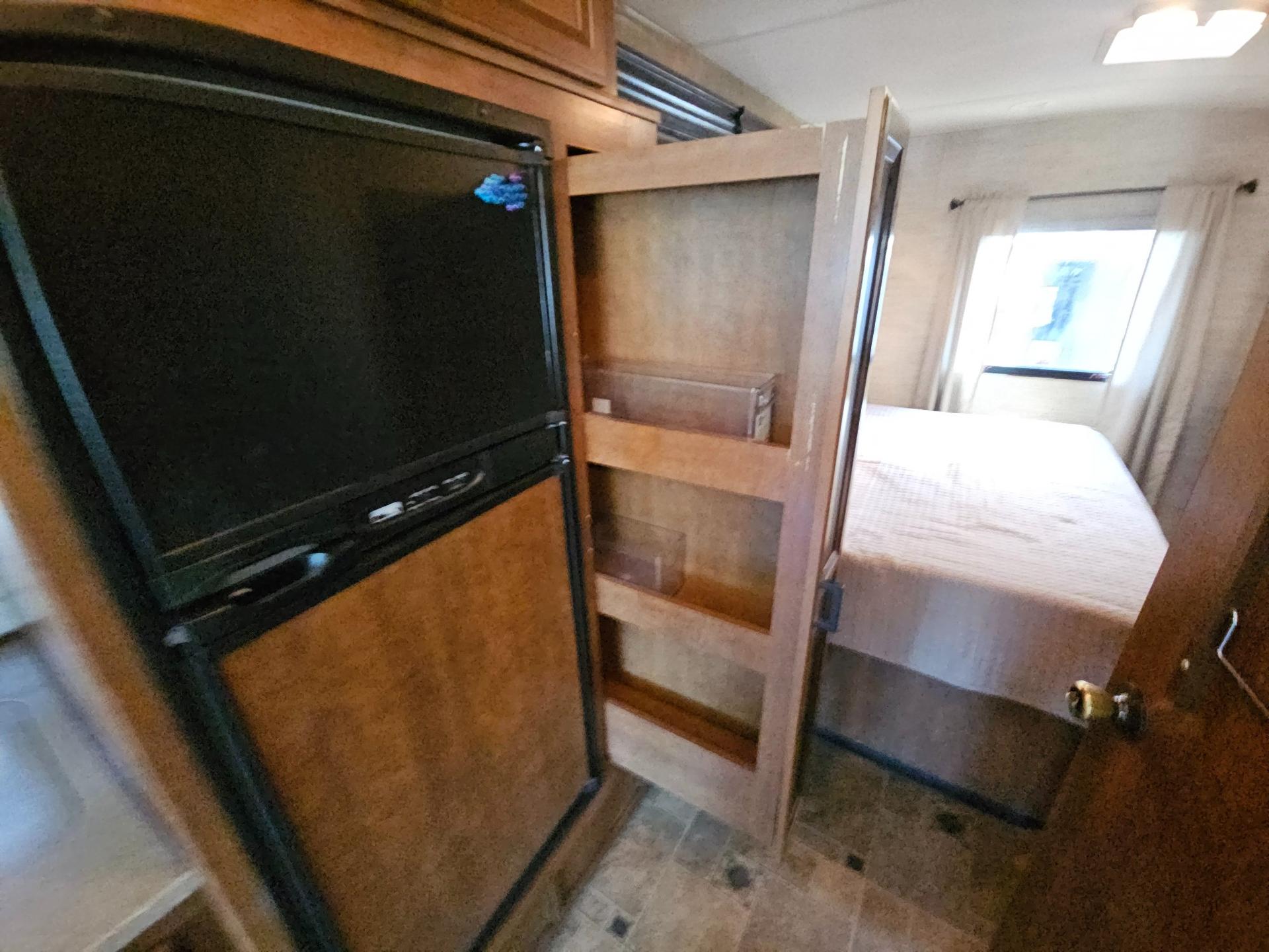 2014 Thor Motor Coach 2014 Thor Motor Coach Hurricane - thumbnail 25