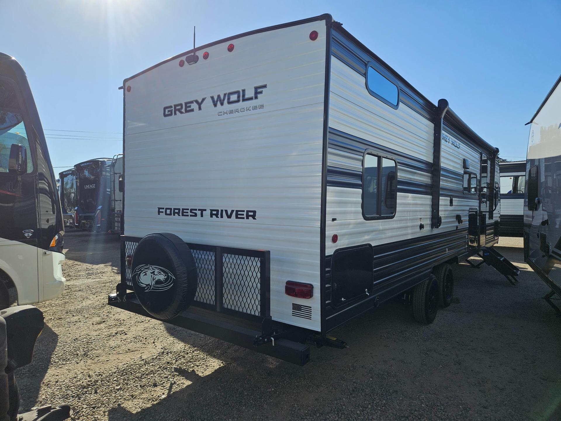 2027 Forest River 2027 Forest River Cherokee Grey Wolf - thumbnail 2