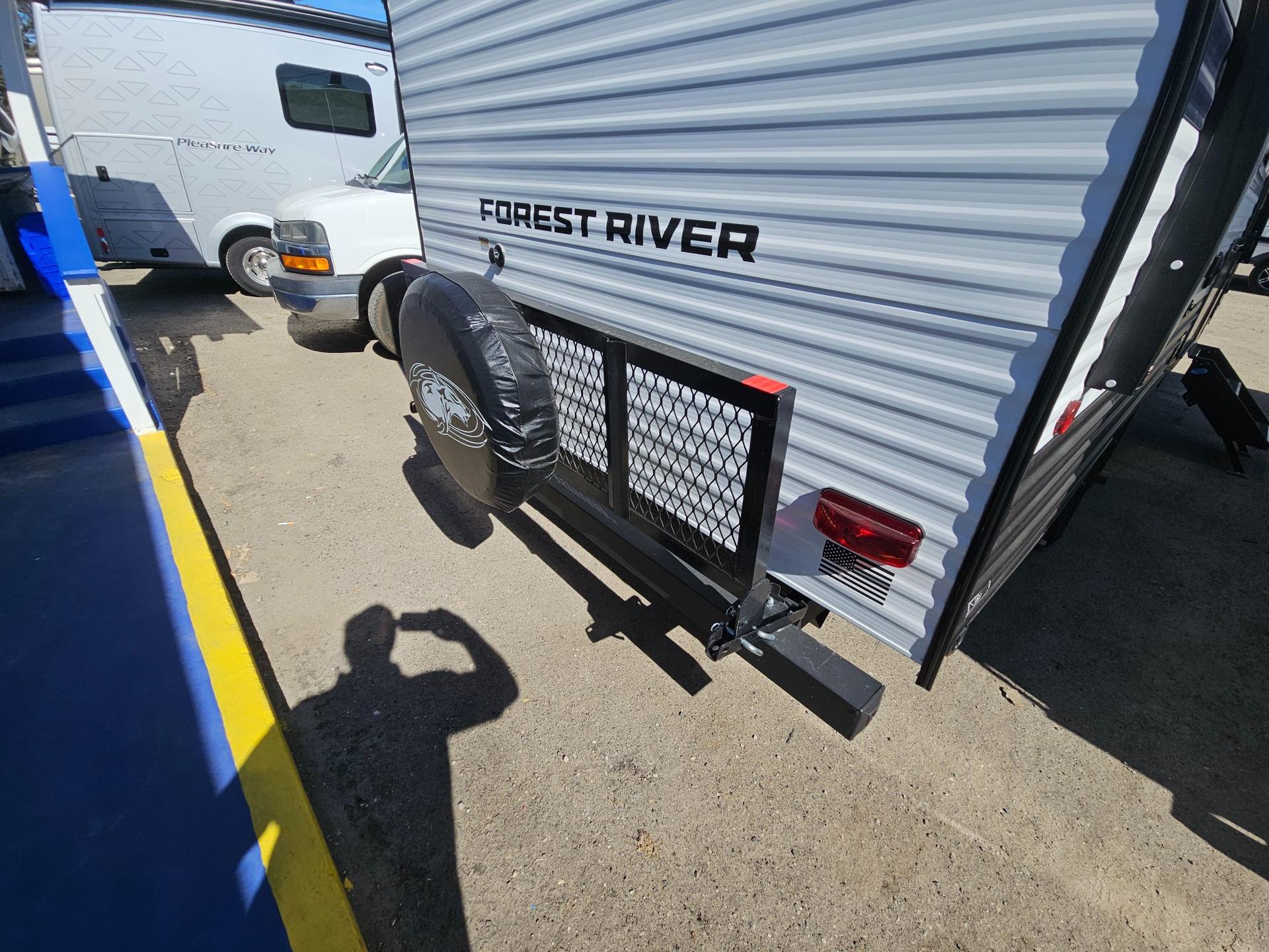 2027 Forest River 2027 Forest River Cherokee Grey Wolf - thumbnail 42