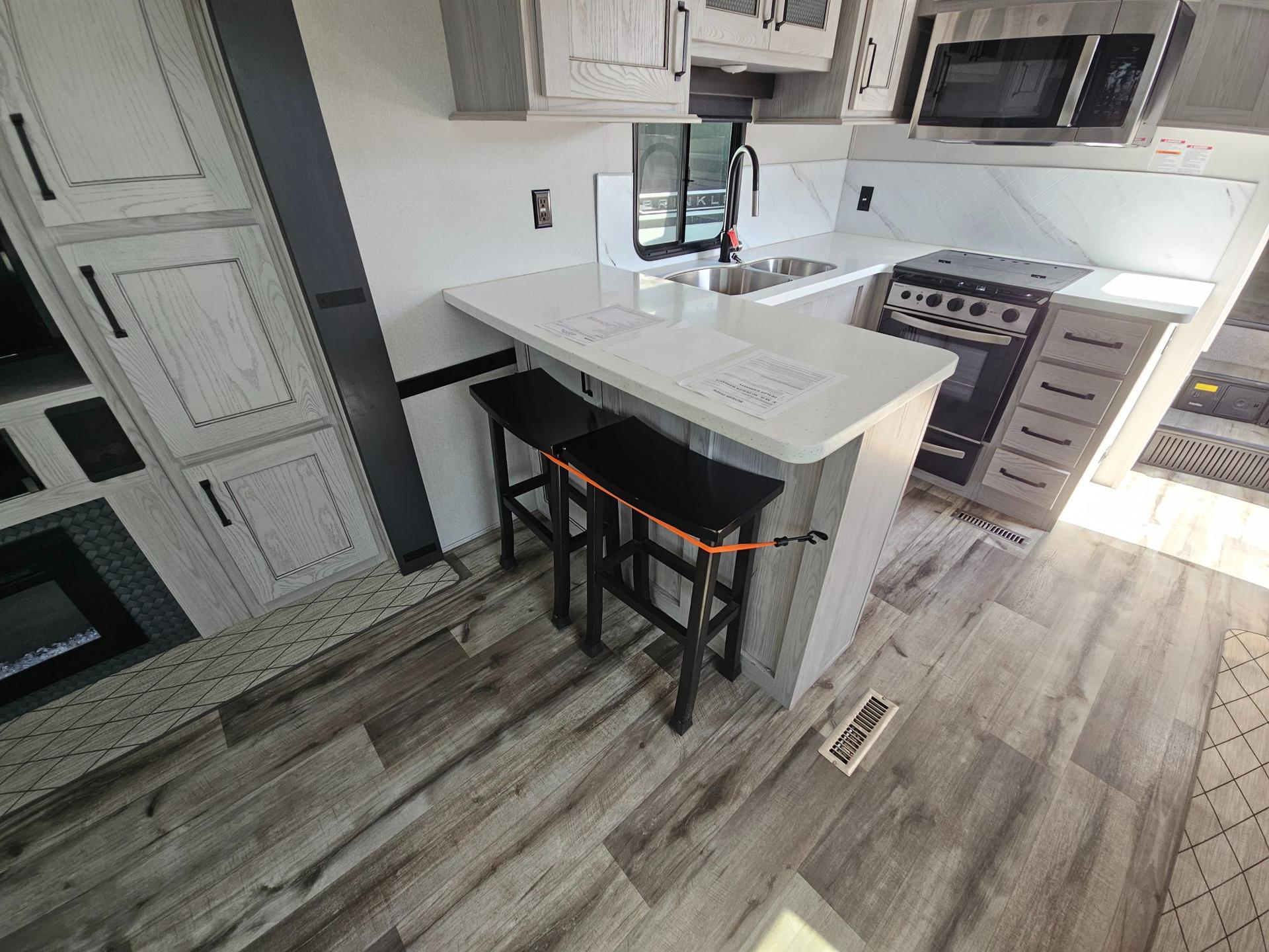 2022 Keystone RV 2022 Keystone RV Montana High Country - thumbnail 13