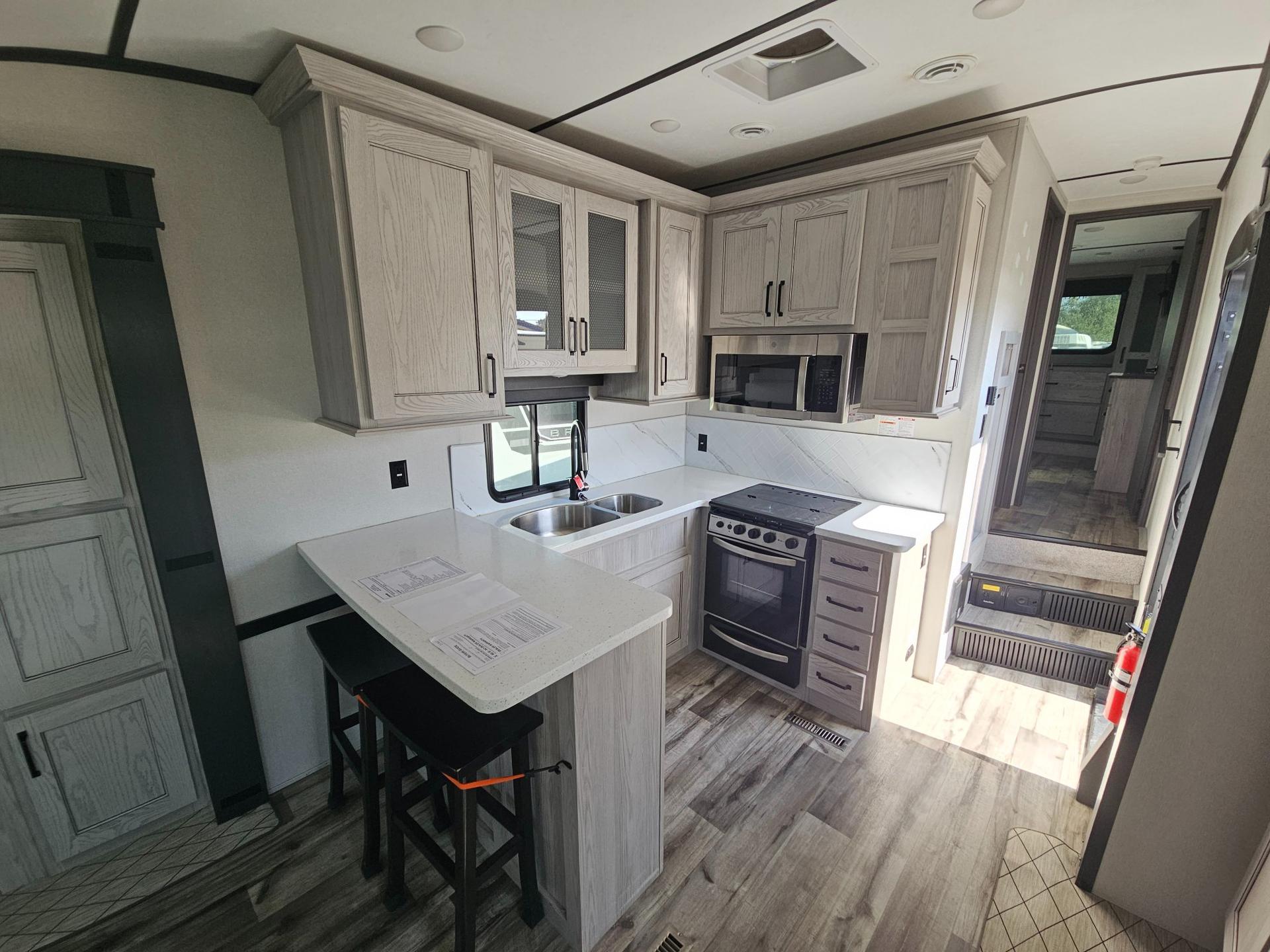 2022 Keystone RV 2022 Keystone RV Montana High Country - thumbnail 14