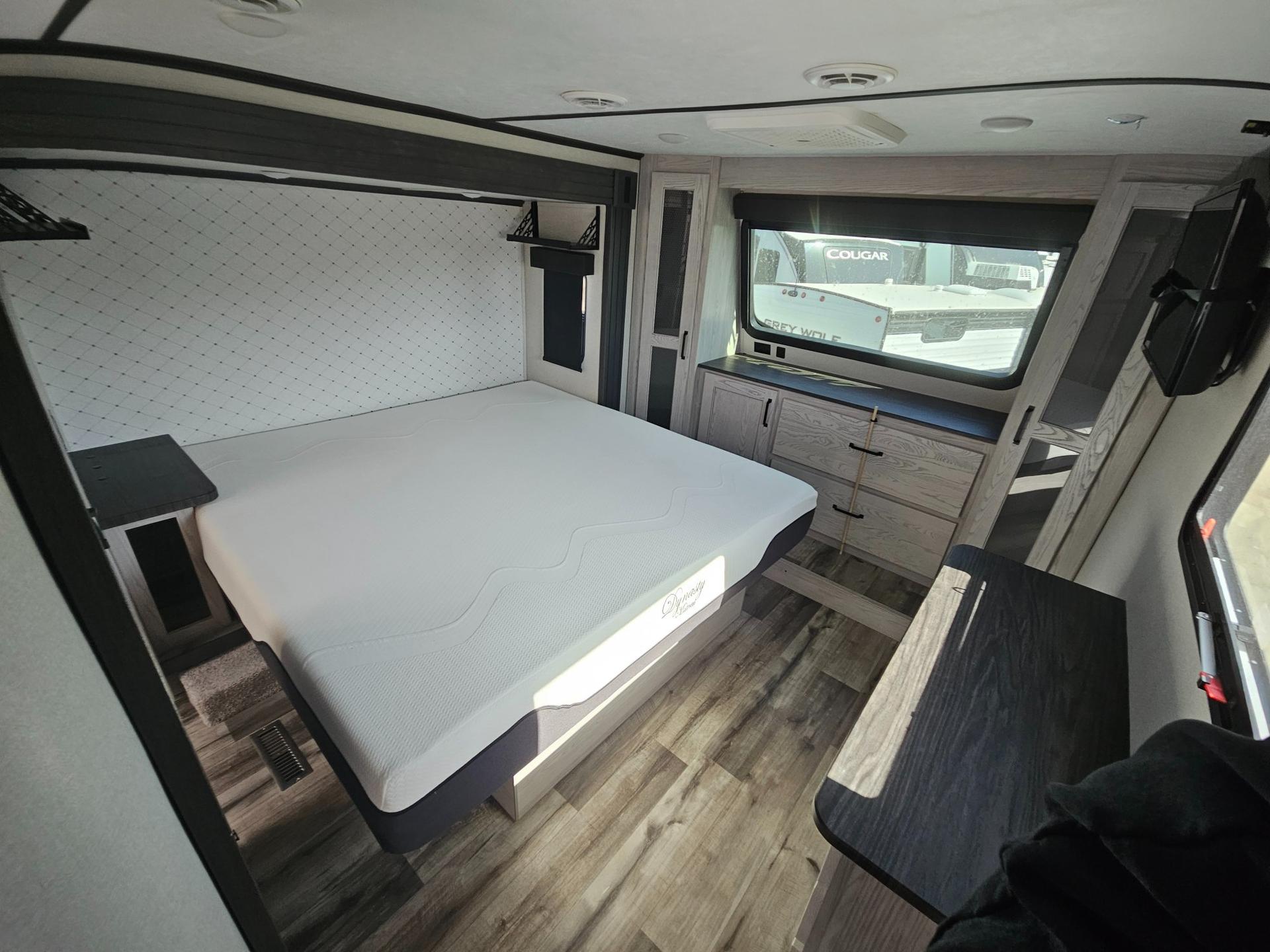 2022 Keystone RV 2022 Keystone RV Montana High Country - thumbnail 36