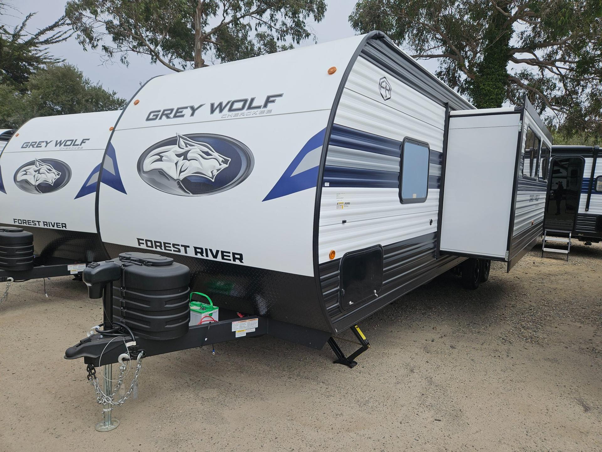 2027 Forest River RV 2027 Forest River RV Cherokee Grey Wolf - thumbnail 5